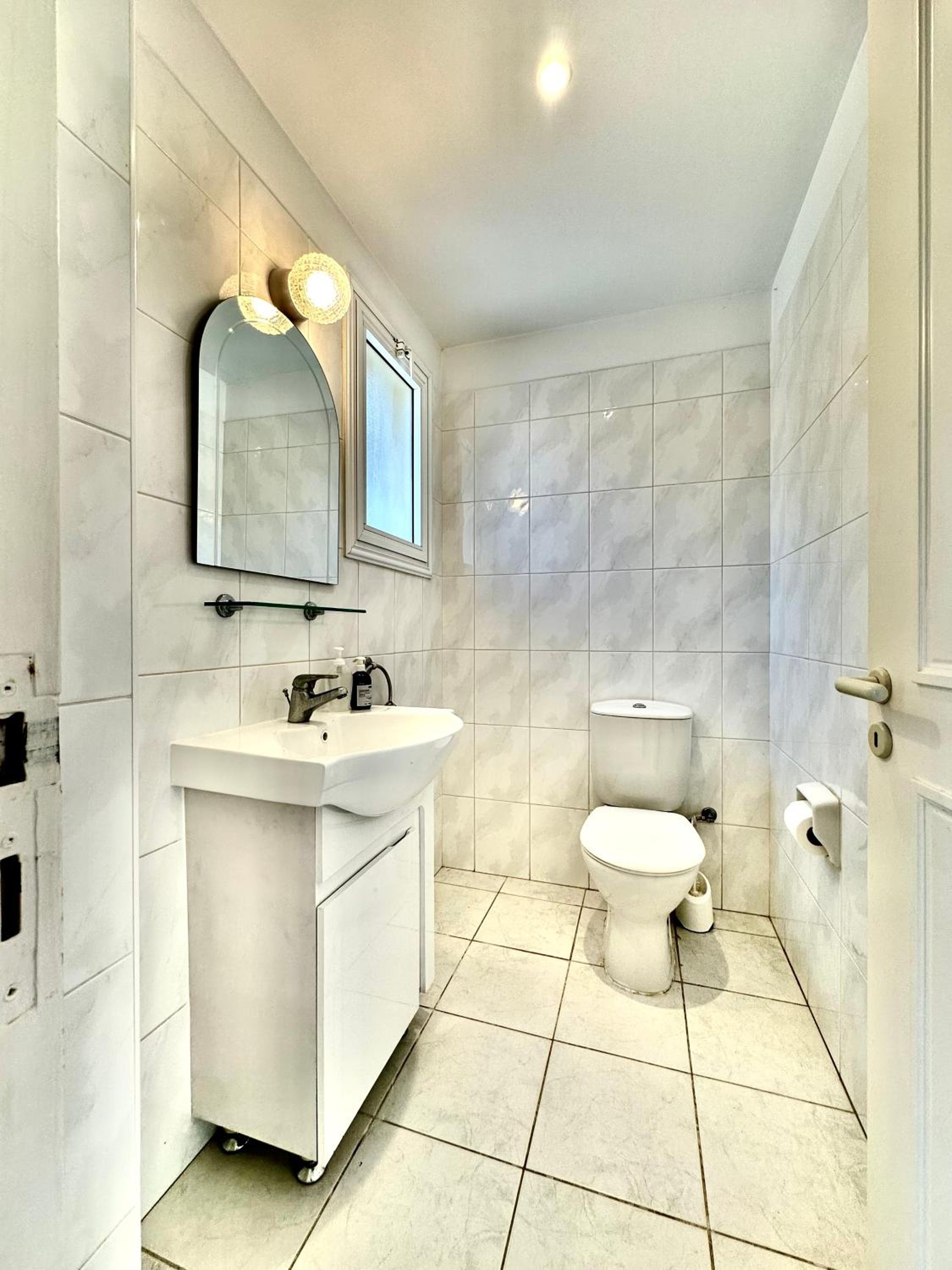 New cozy Villa near the beaches in the Magnificent Gardens of Regina with swimming pools!
