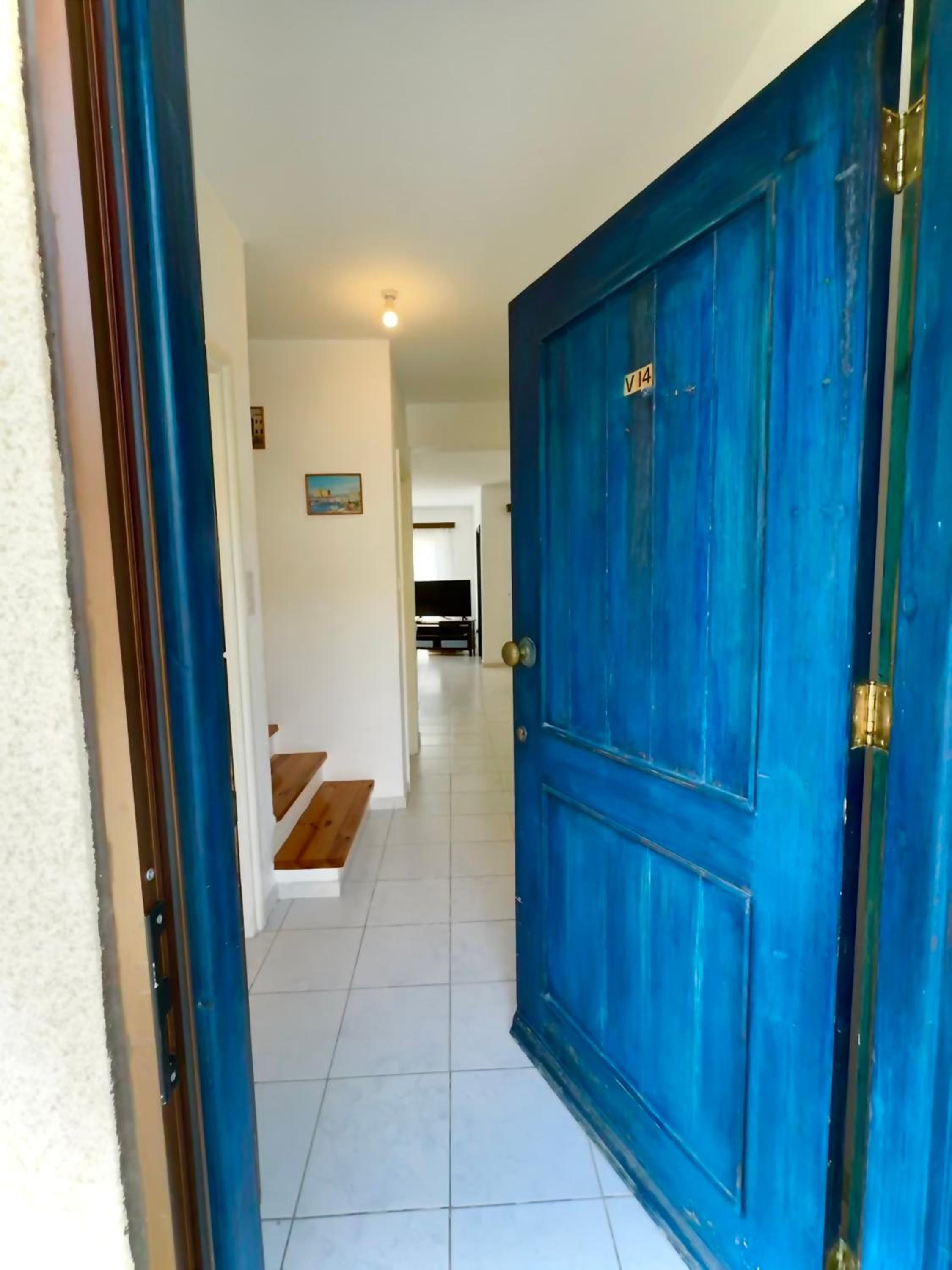 New cozy Villa near the beaches in the Magnificent Gardens of Regina with swimming pools!