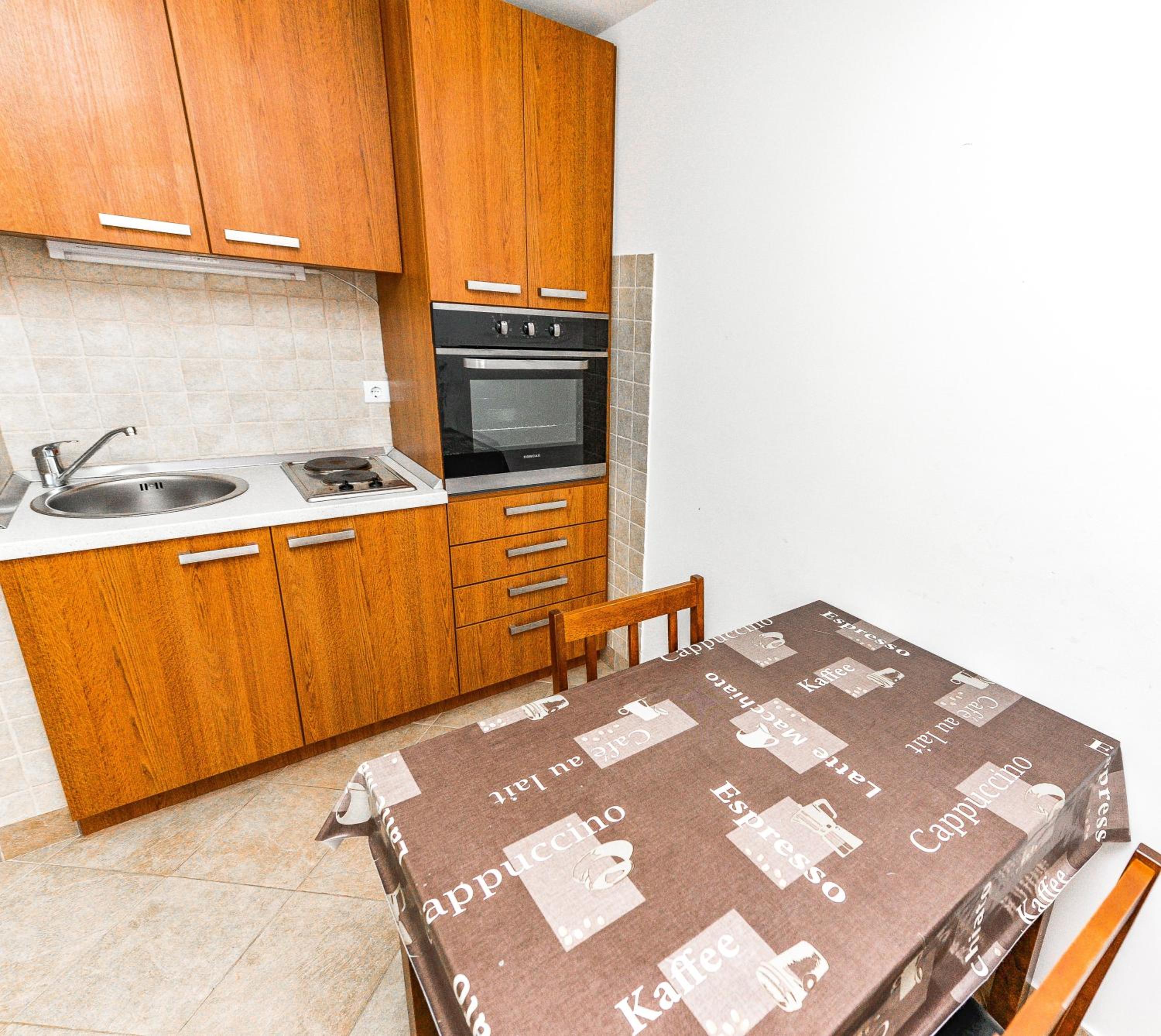 Apartments Leut