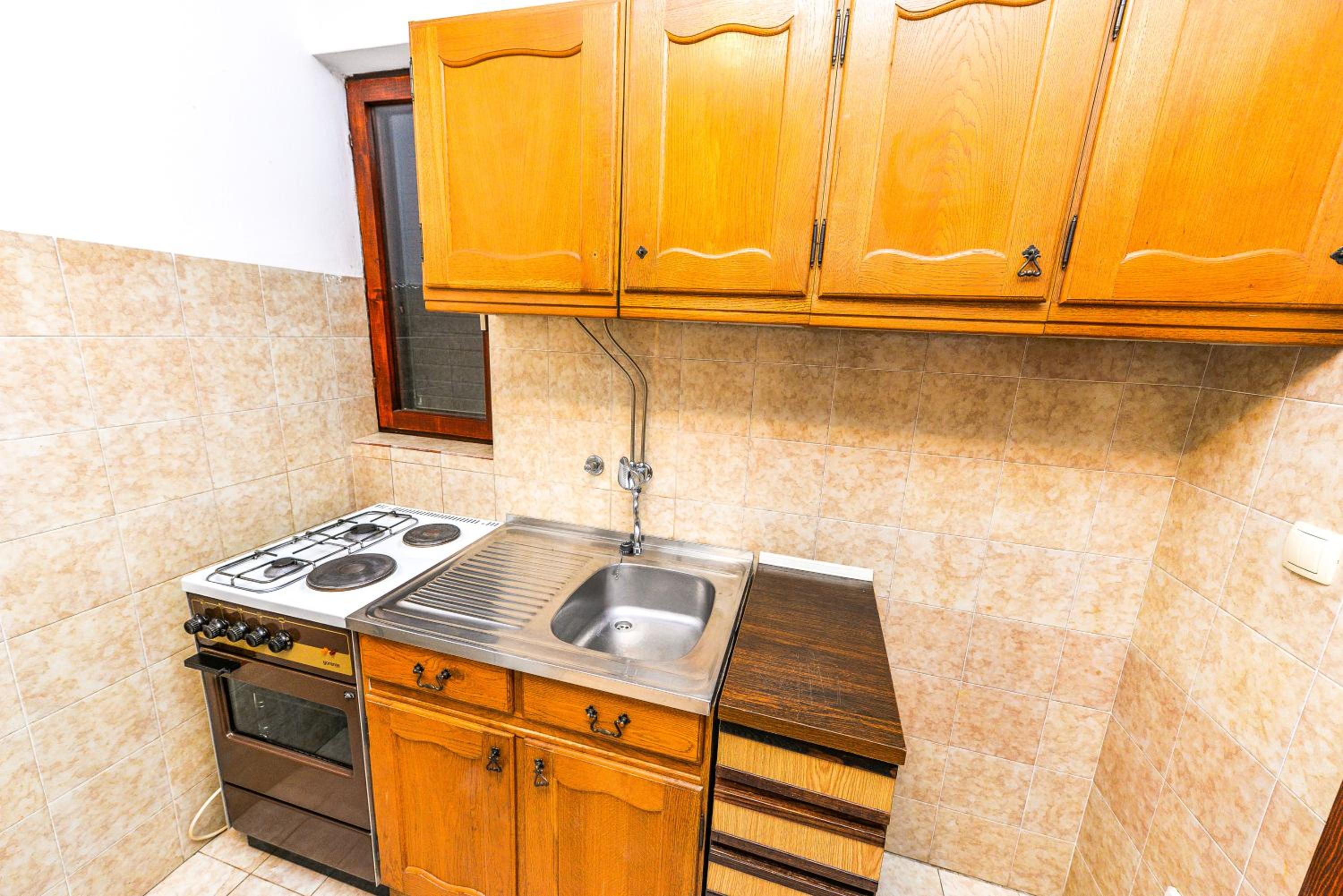 Apartments Leut