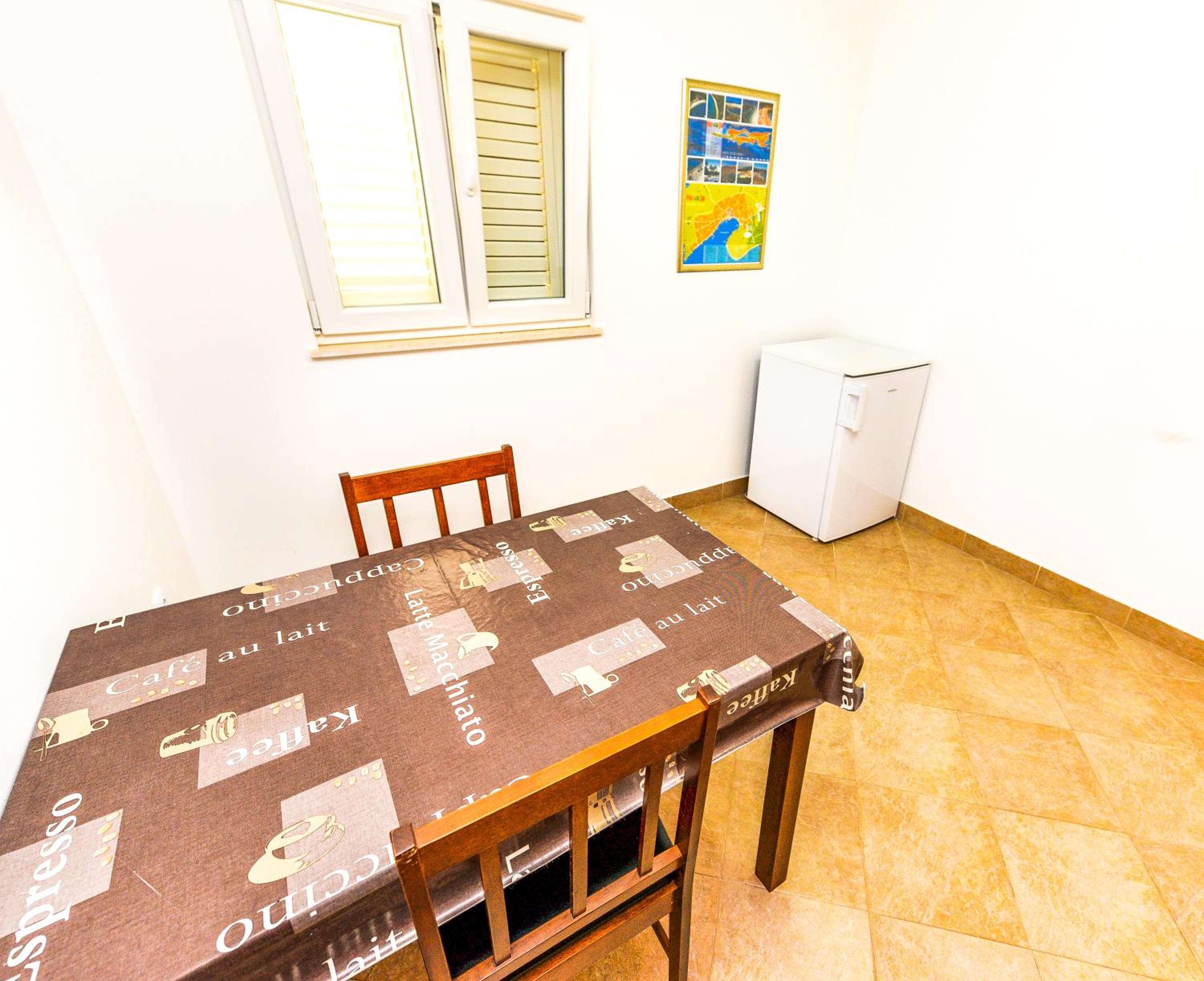 Apartments Leut