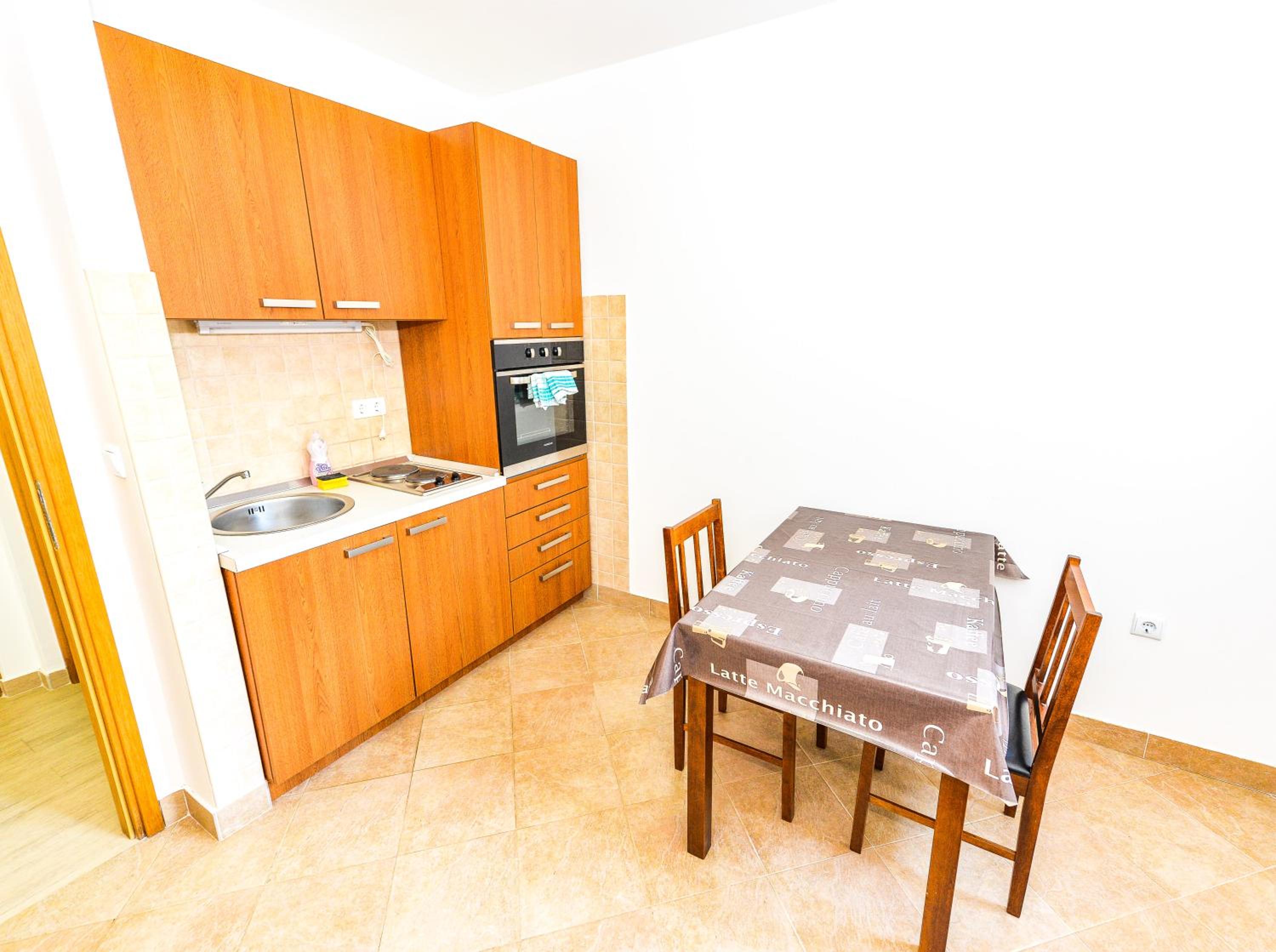 Apartments Leut