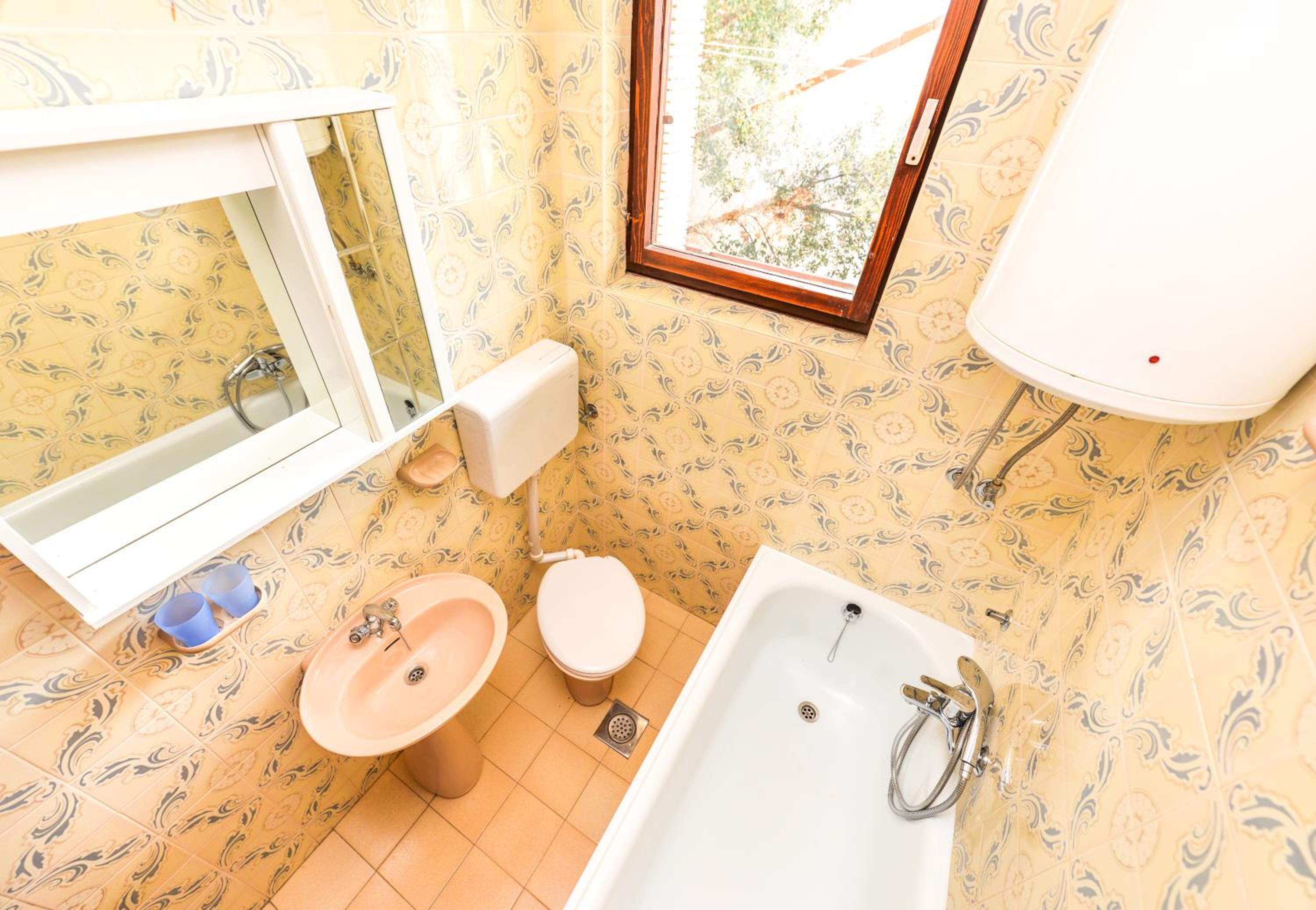 Apartments Leut