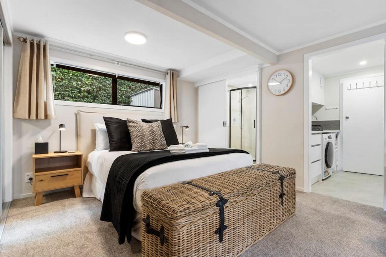 1-bed wow factor in Kohimarama view 2