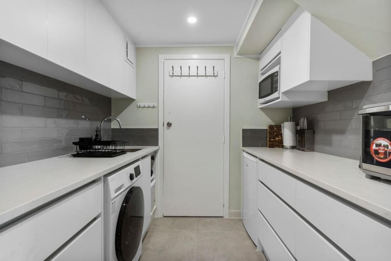 1-bed wow factor in Kohimarama view 3