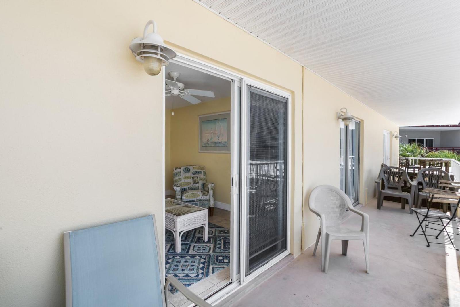 1br 1b Beach View - King - Surf Song #333