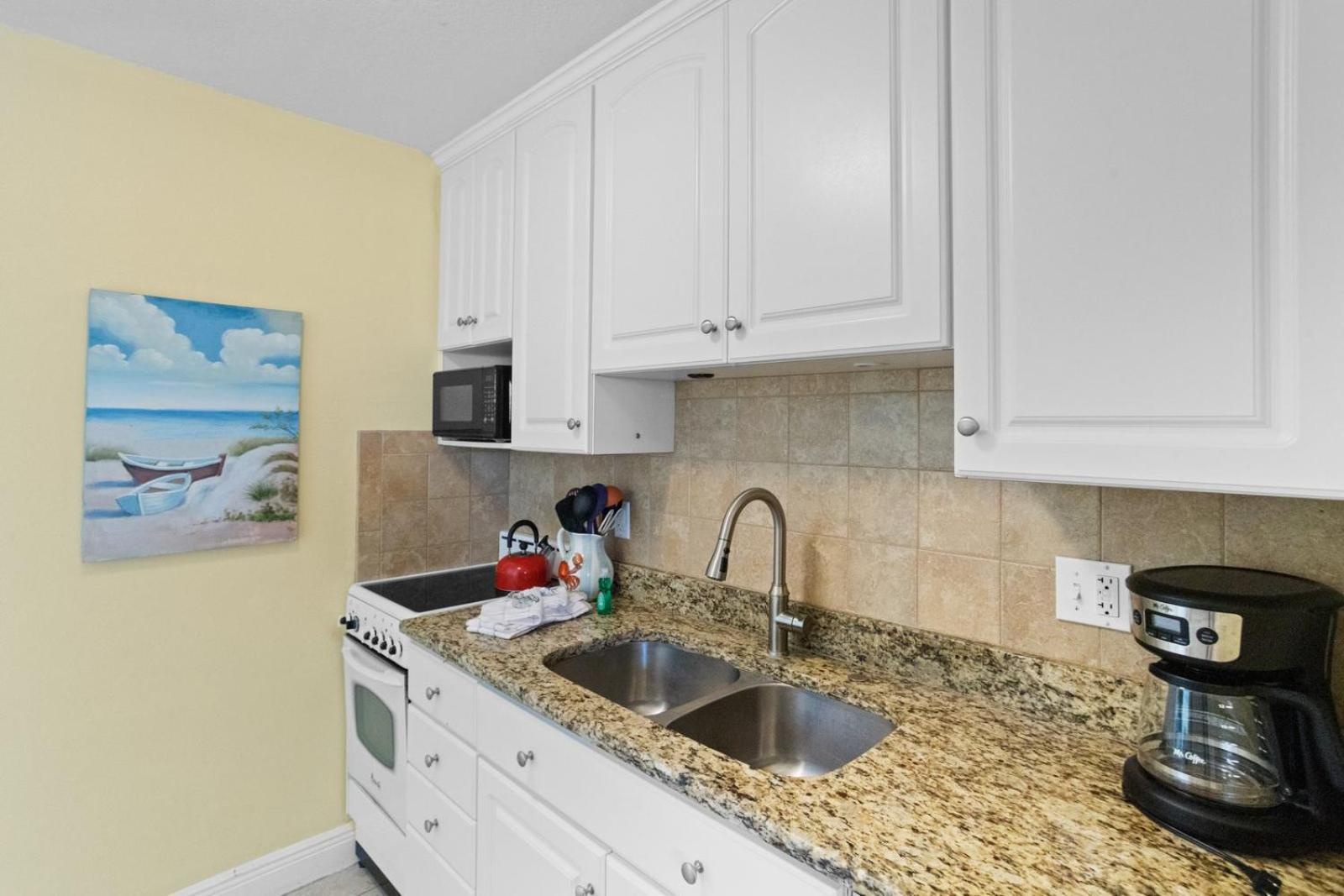 1br 1b Beach View - King - Surf Song #333