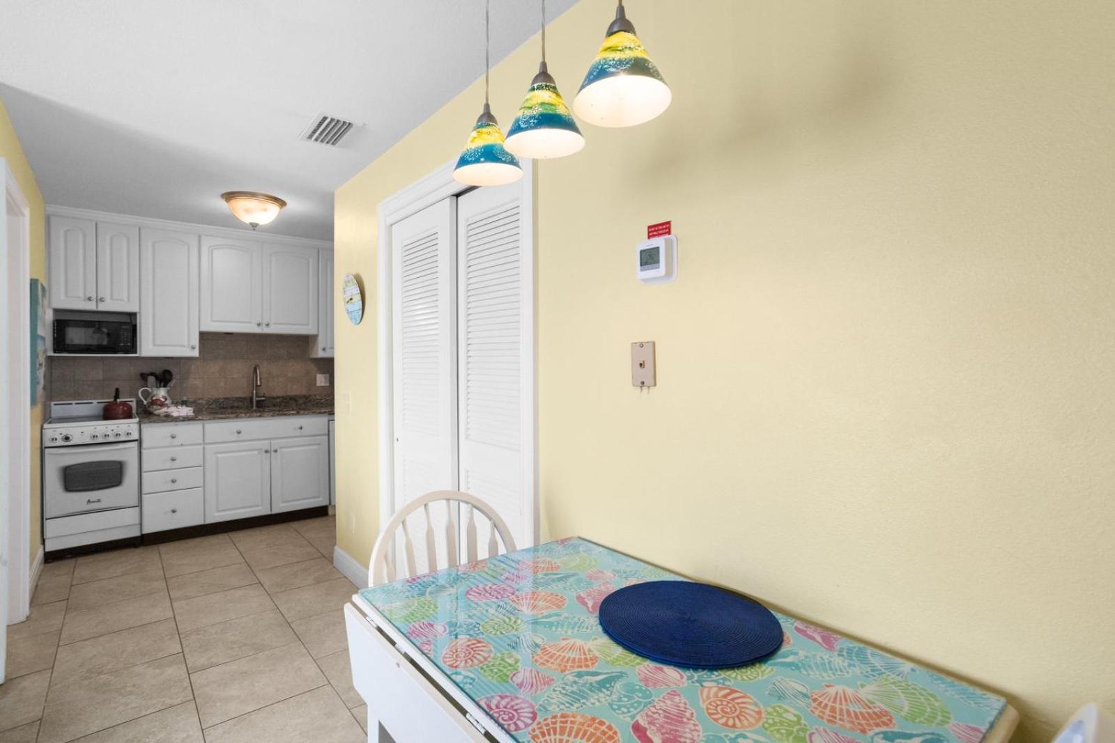 1br 1b Beach View - King - Surf Song #333
