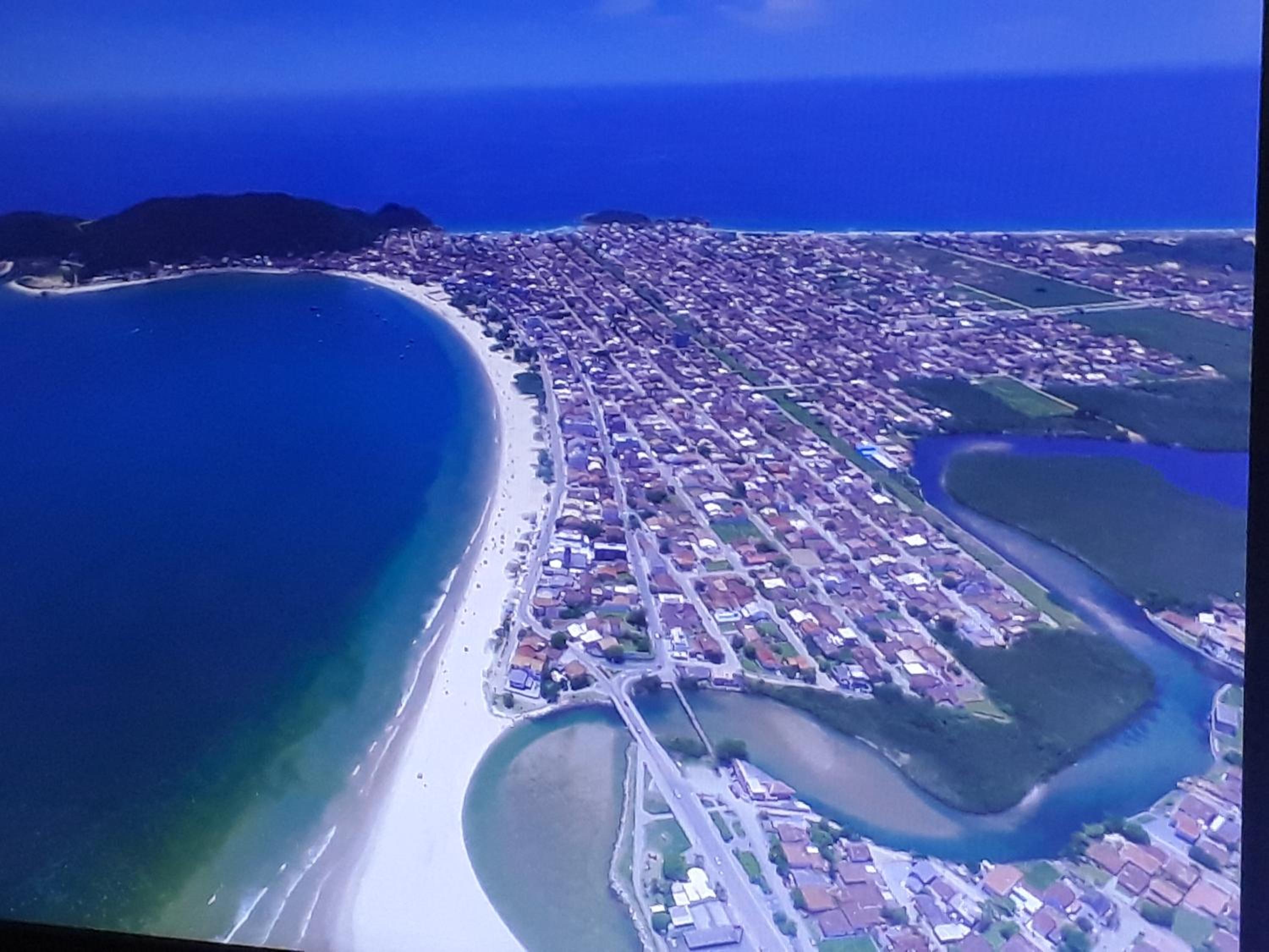 Apto 2 quartos, 8 Pessoas. prox. das praias.