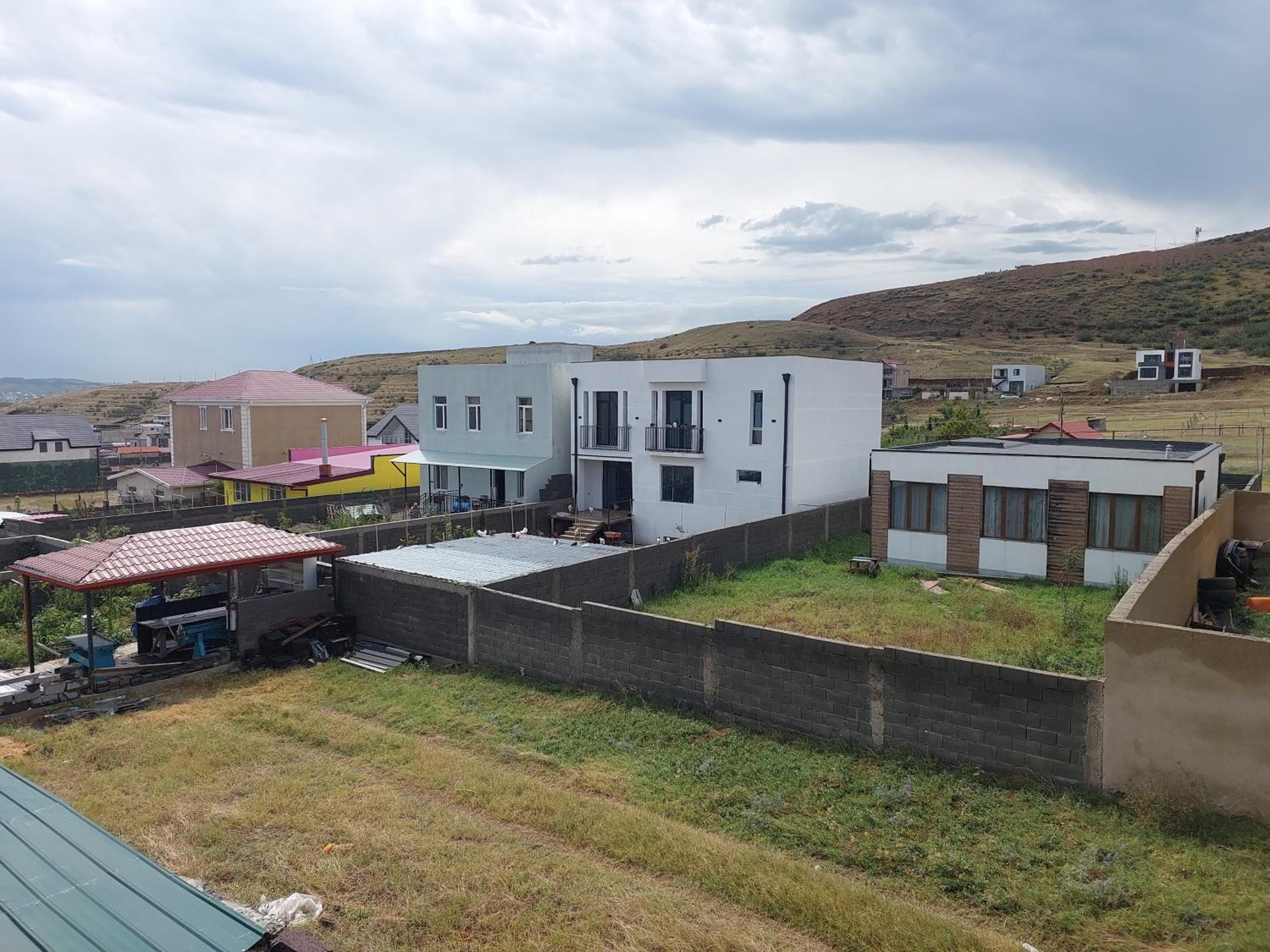 Yosi villa