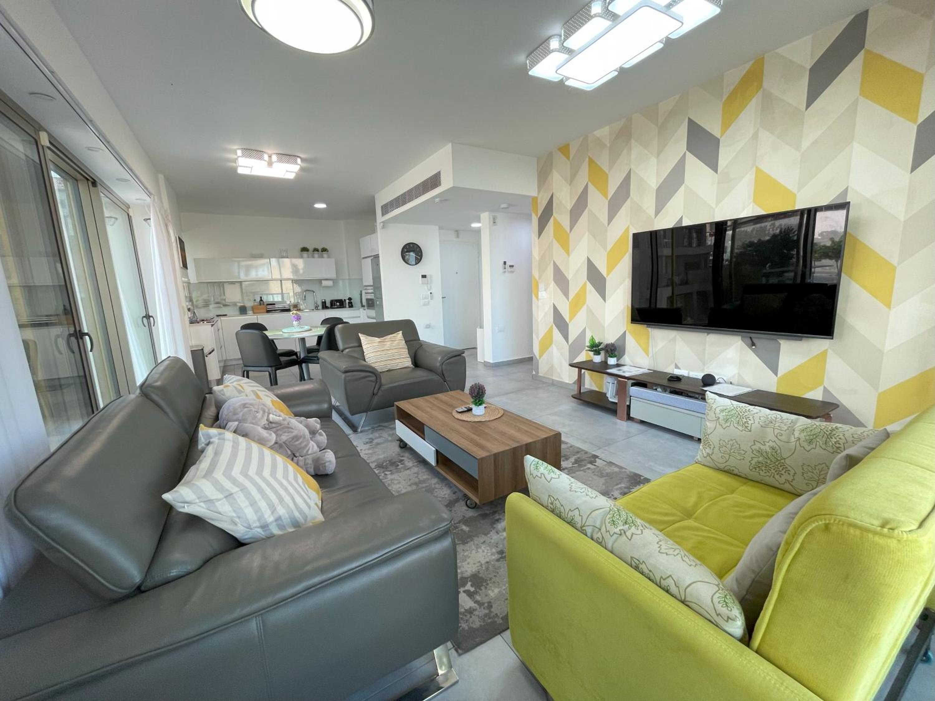 Luxury Apartment Port of Jaffa view 2