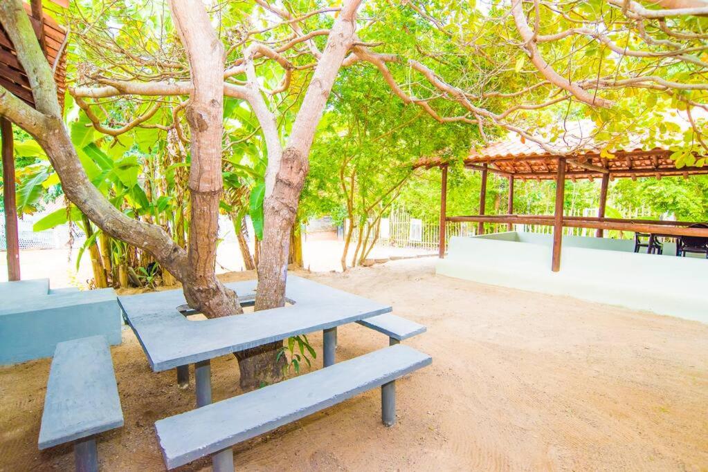 Casa em Imbassaí com 8 Suítes