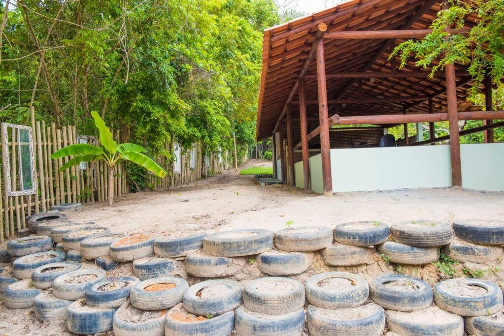 Casa em Imbassaí com 8 Suítes