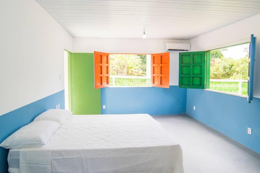 Casa em Imbassaí com 8 Suítes