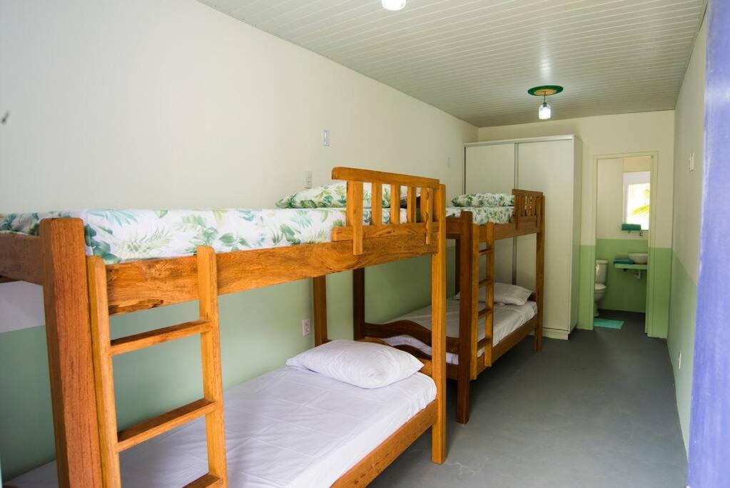 Casa em Imbassaí com 8 Suítes
