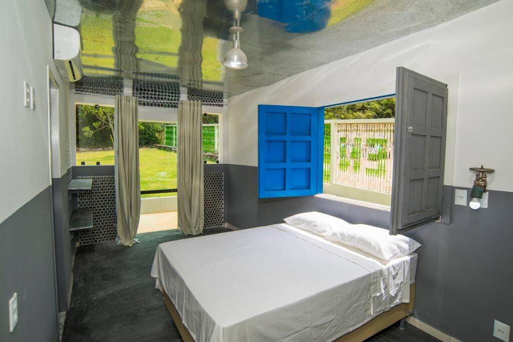 Casa em Imbassaí com 8 Suítes