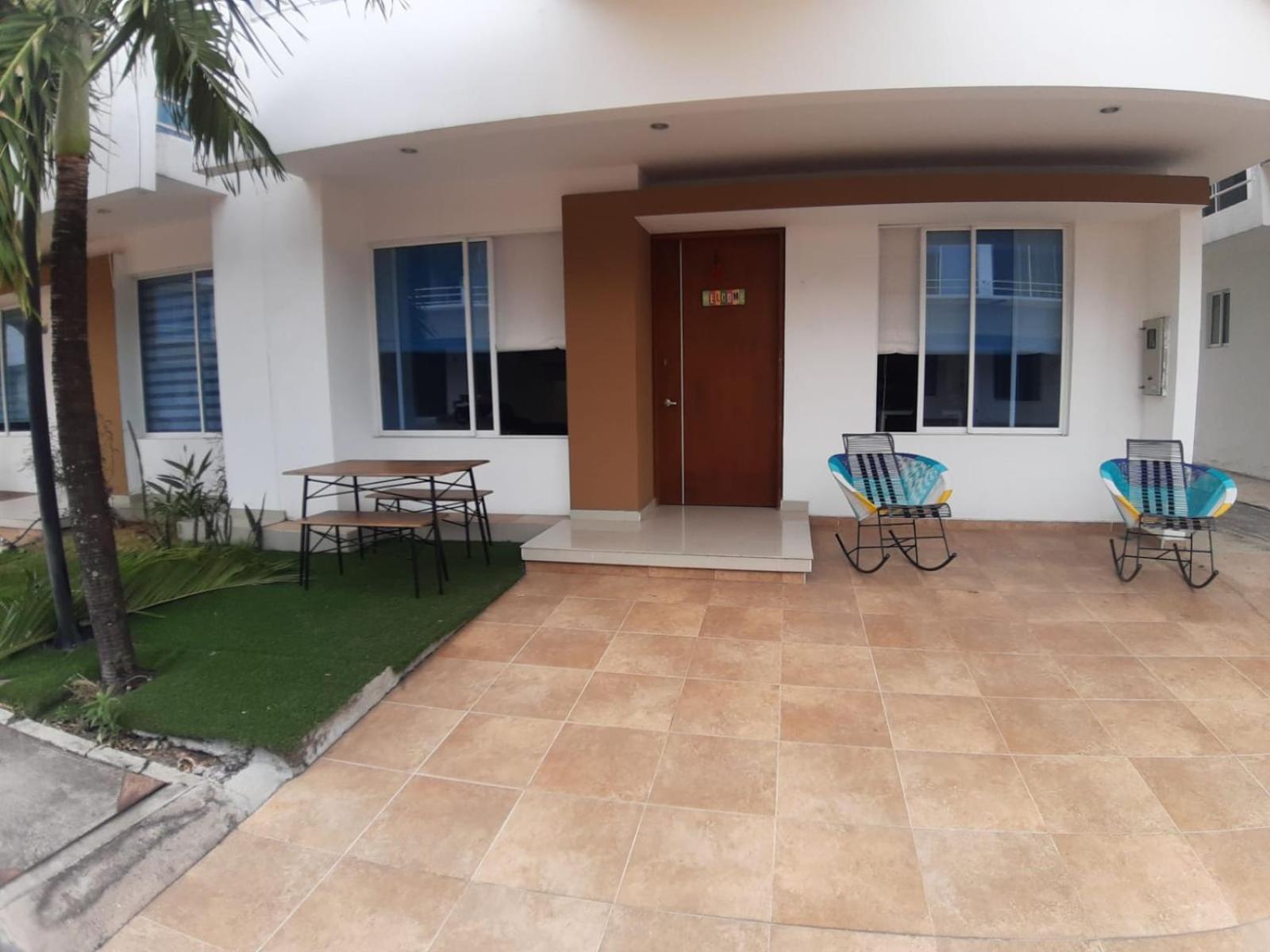 CASA EN GIRARDOT