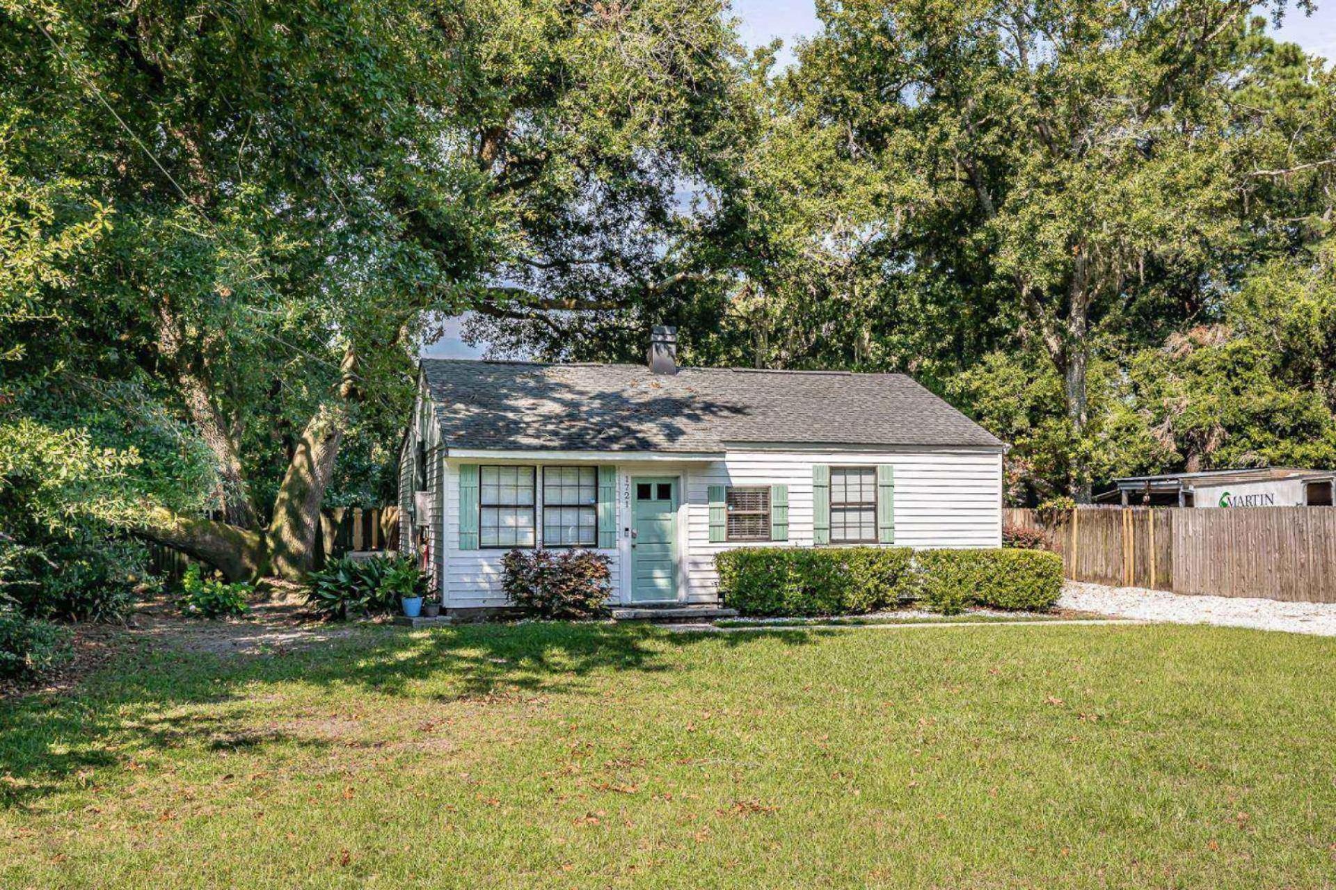Port Royal 1721 Battery Park Drive view 2