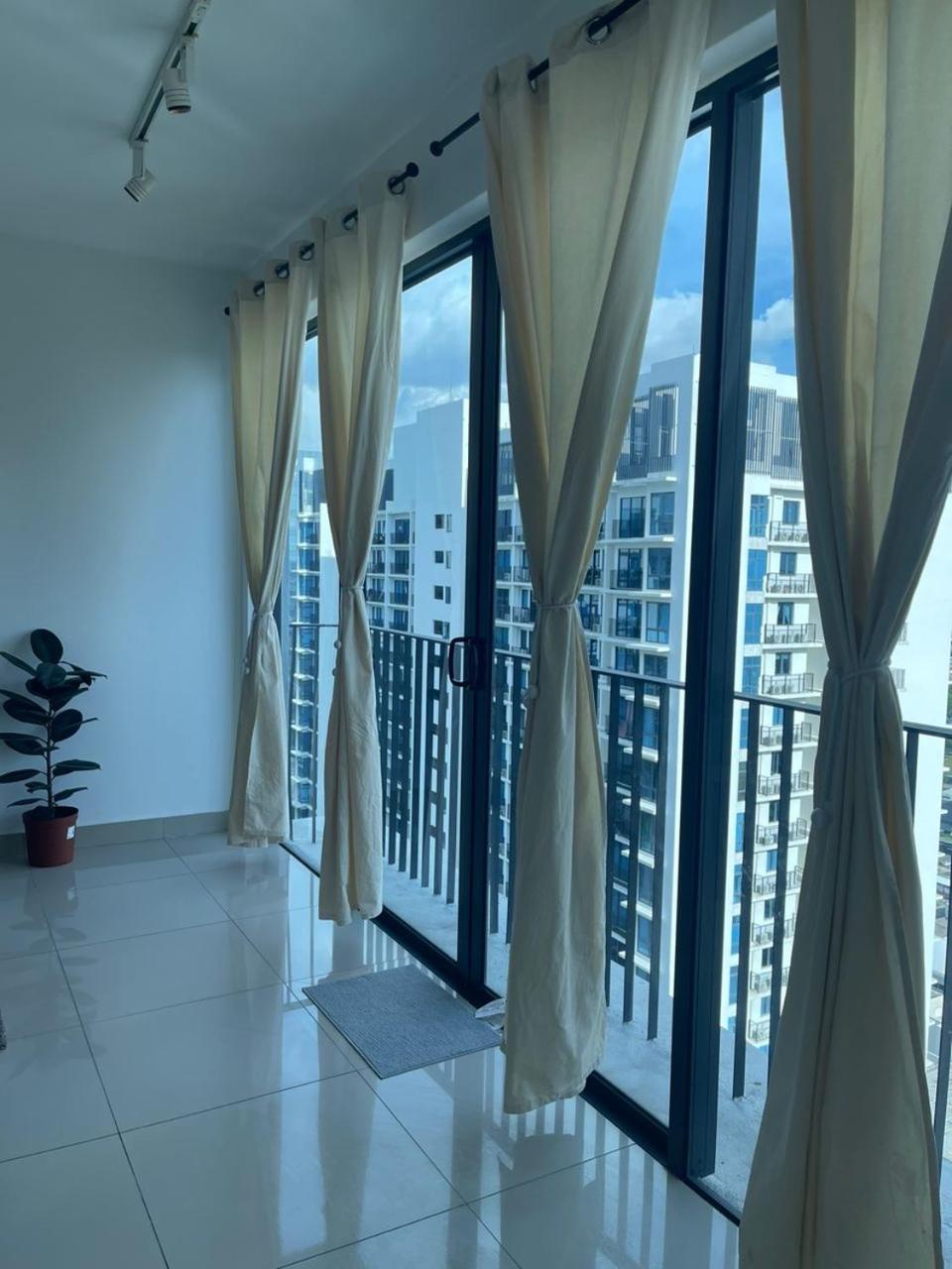 Horizon Suite at Trefoil Setia Alam photo 6