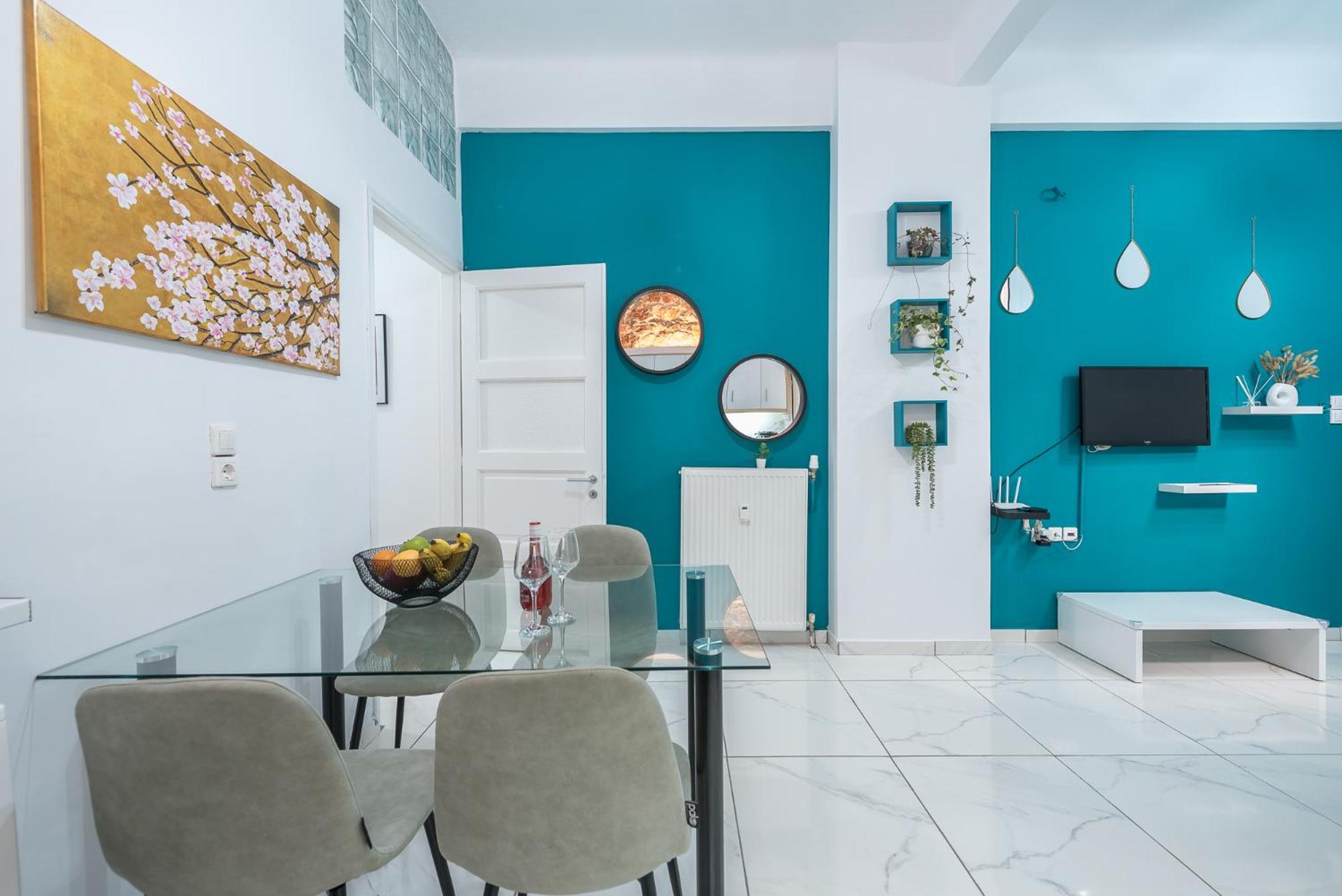 CONTEMPORARY APARTMENT 200M FROM ACROPOLIS 100Mbps NETFLIX