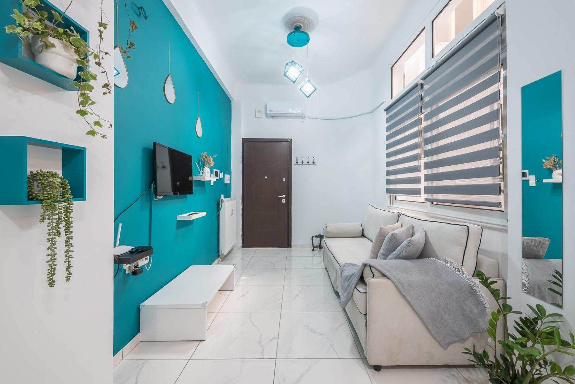 CONTEMPORARY APARTMENT 200M FROM ACROPOLIS 100Mbps NETFLIX