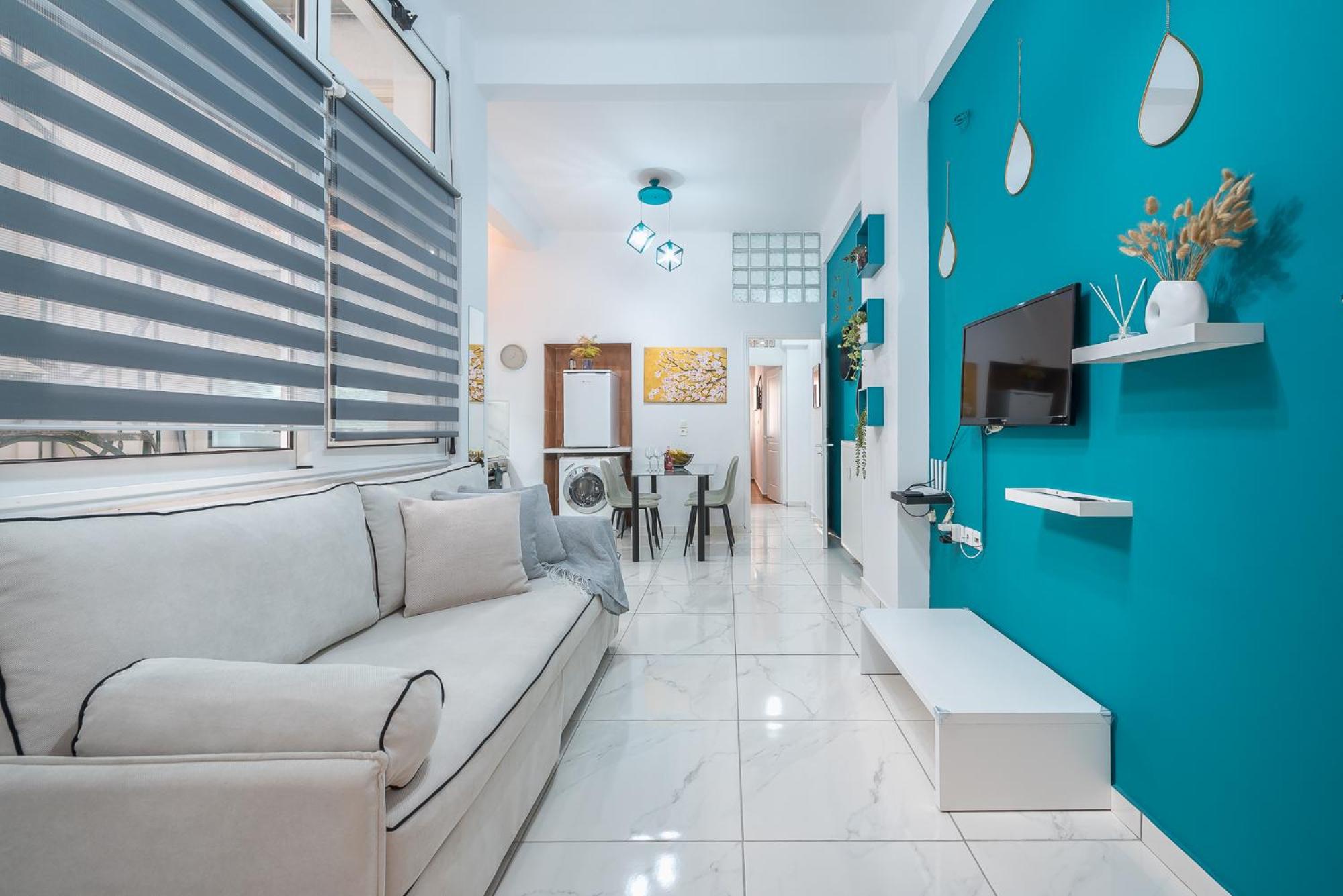 CONTEMPORARY APARTMENT 200M FROM ACROPOLIS 100Mbps NETFLIX