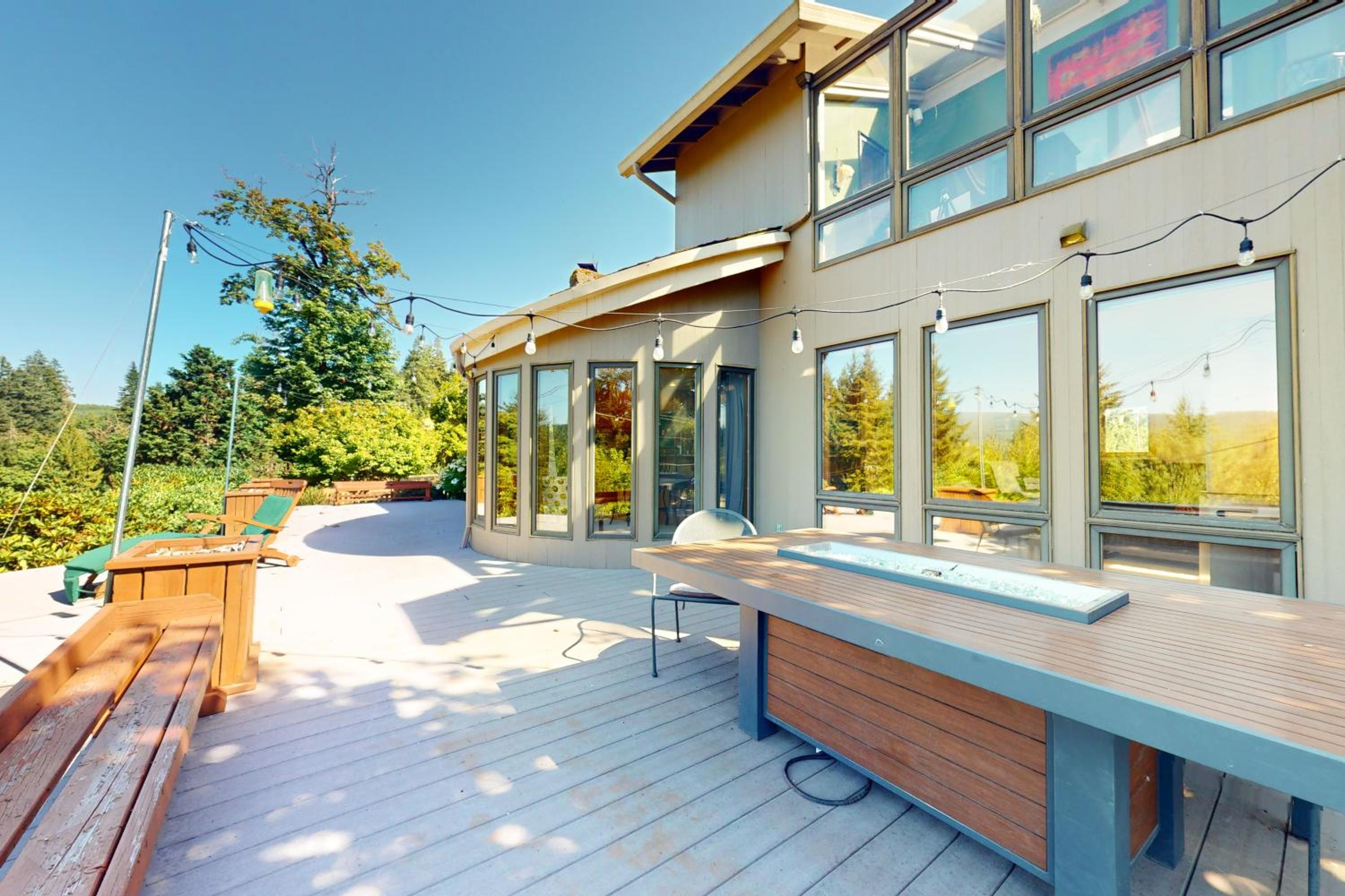 100 Yards to Foster Lake! Family Home with Hot Tub