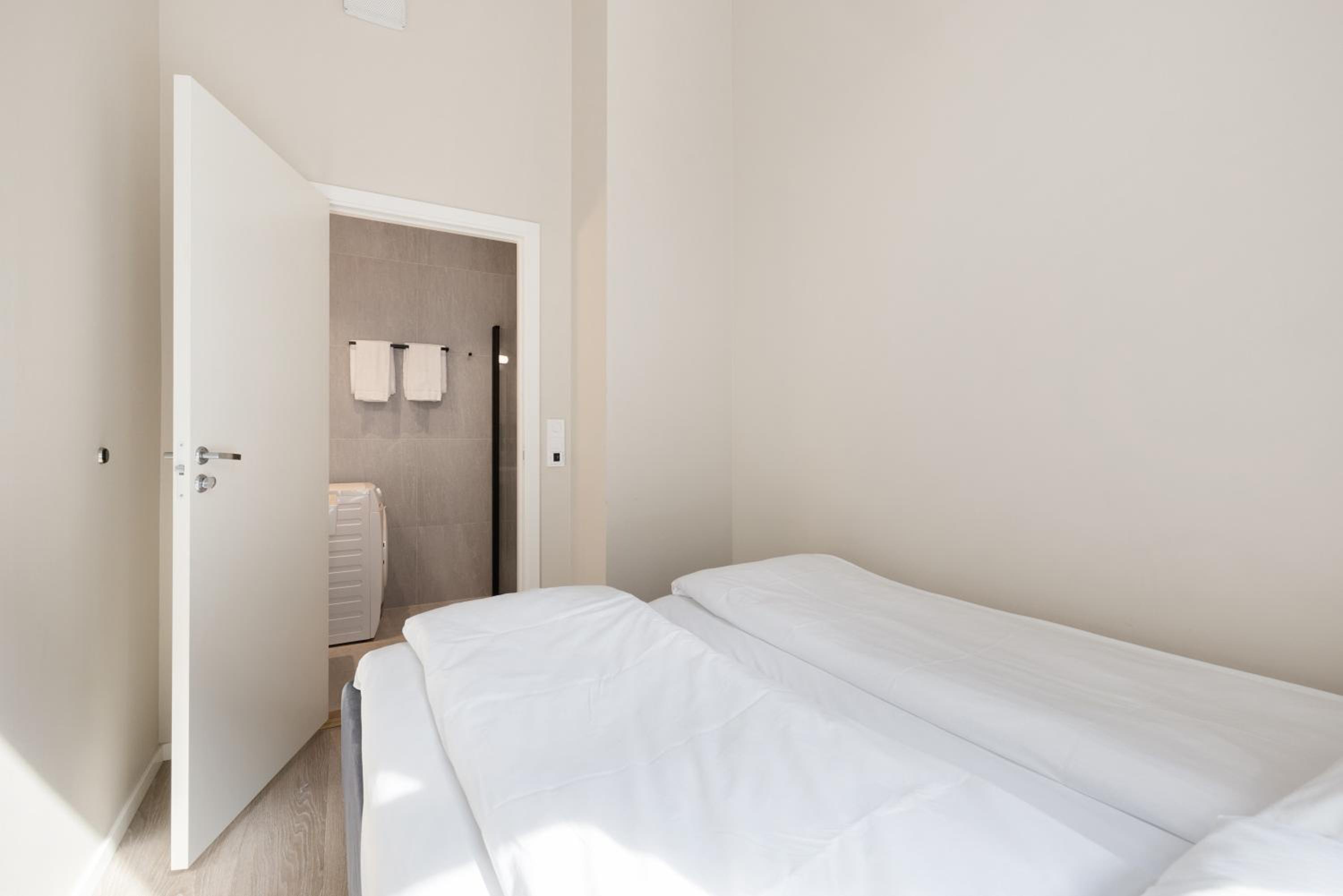 MAYA Apartments - Solli Plass view 4