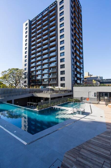 Apartamento alto padrão 1 dorm, ótima localização