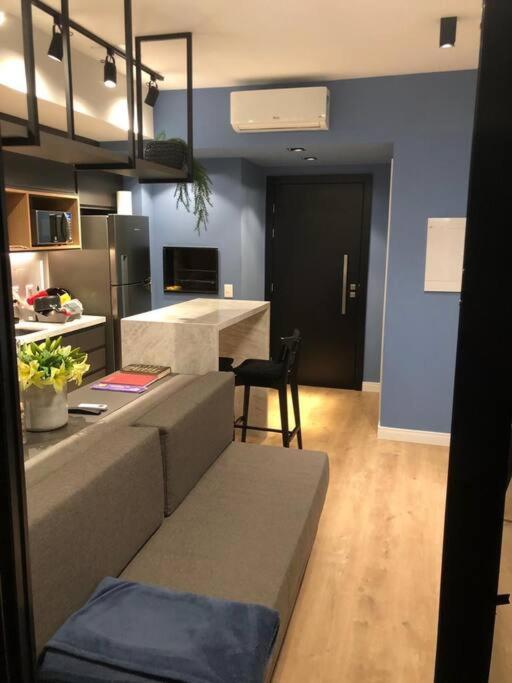 Apartamento alto padrão 1 dorm, ótima localização
