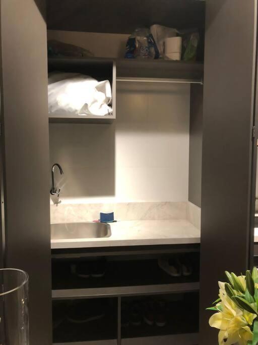 Apartamento alto padrão 1 dorm, ótima localização