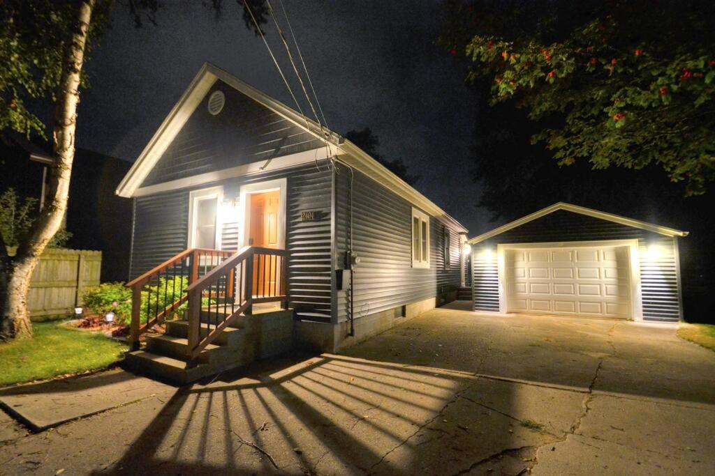Riverfront Retreat! Water front and dog friendly! view 4