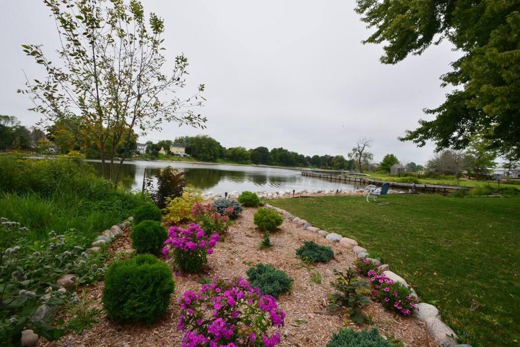 Riverfront Retreat! Water front and dog friendly! view 5