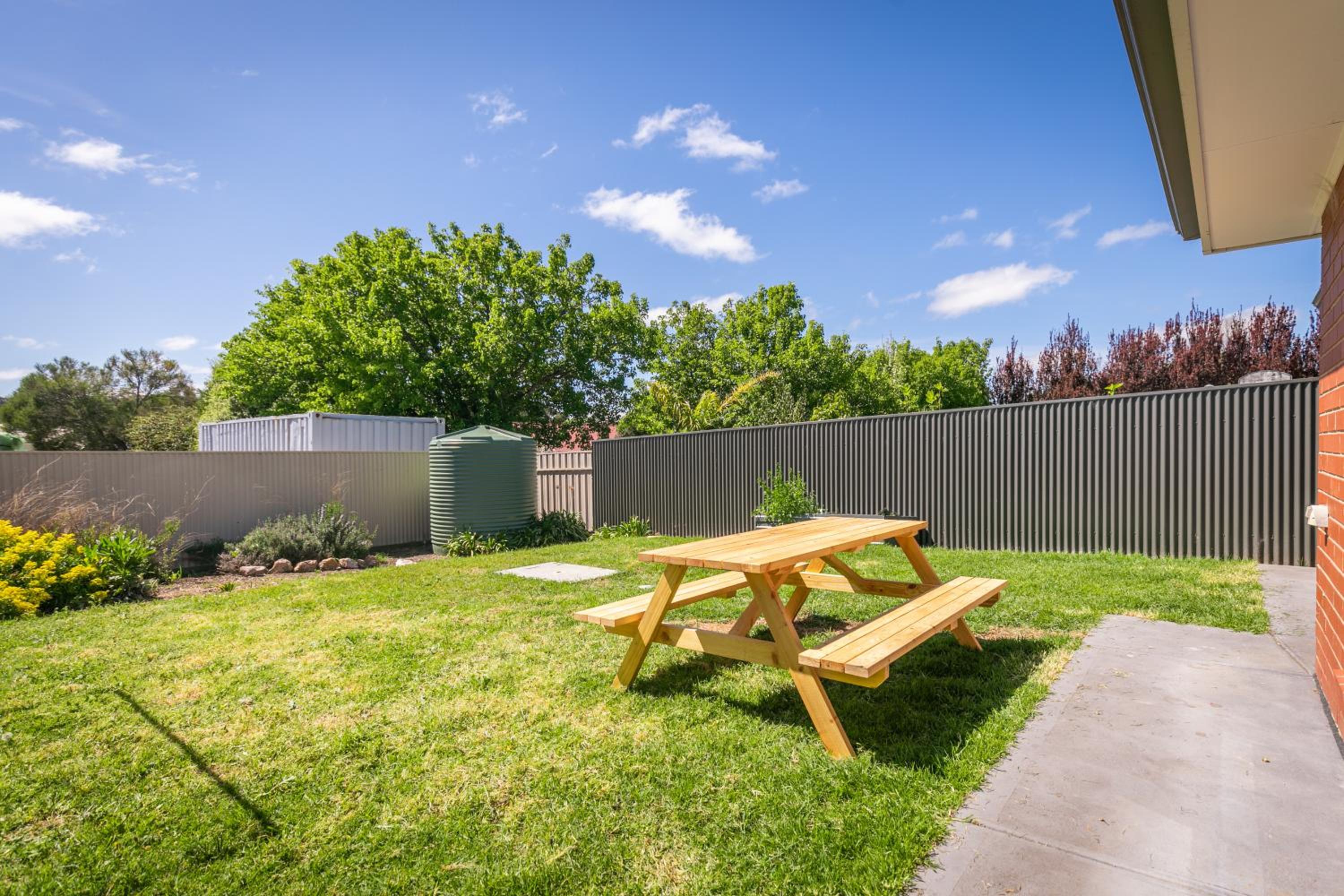 3bedroom Modern Home in Mt Barker, 8km to Hahndorf
