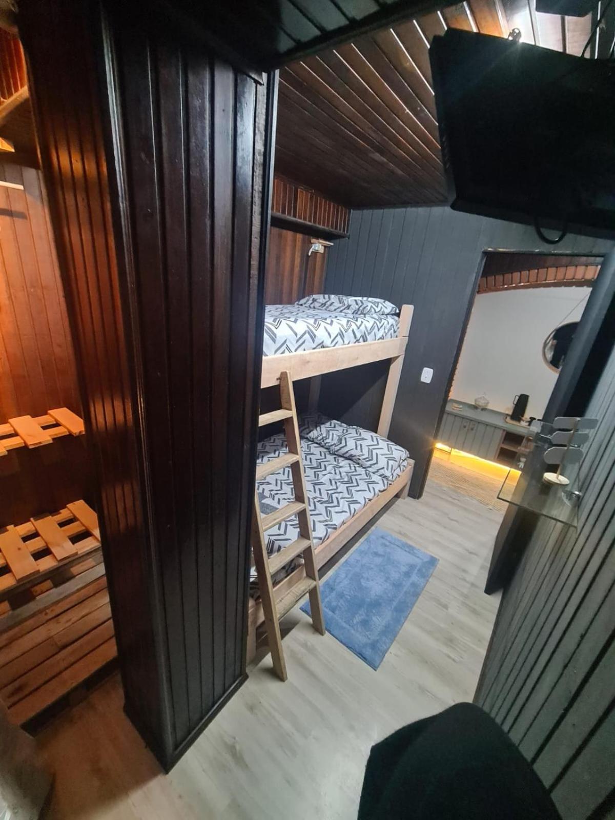 HOSTEL FAMILIA ZANATTA