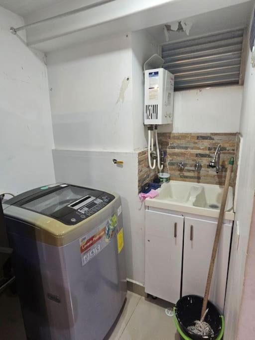 apartamento con las comodidades
