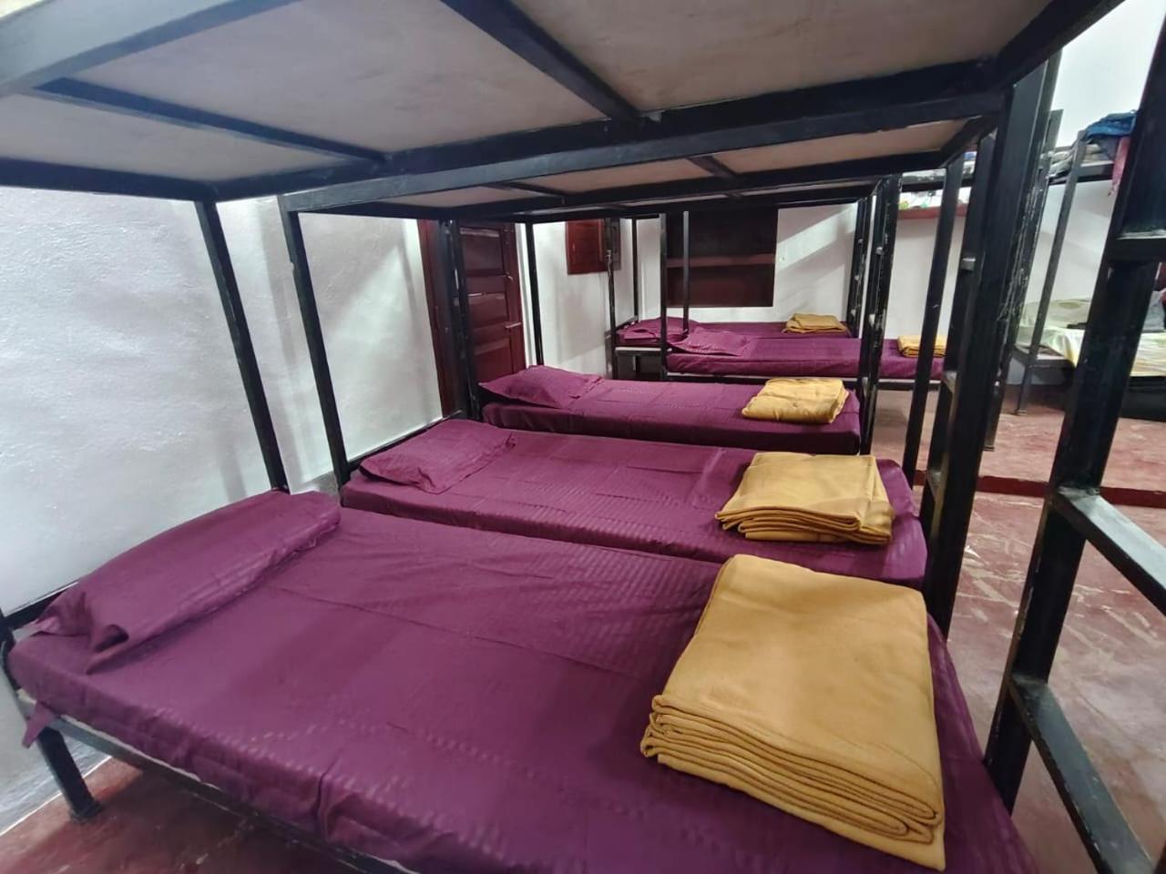 Paradise Dormitory Vattavada