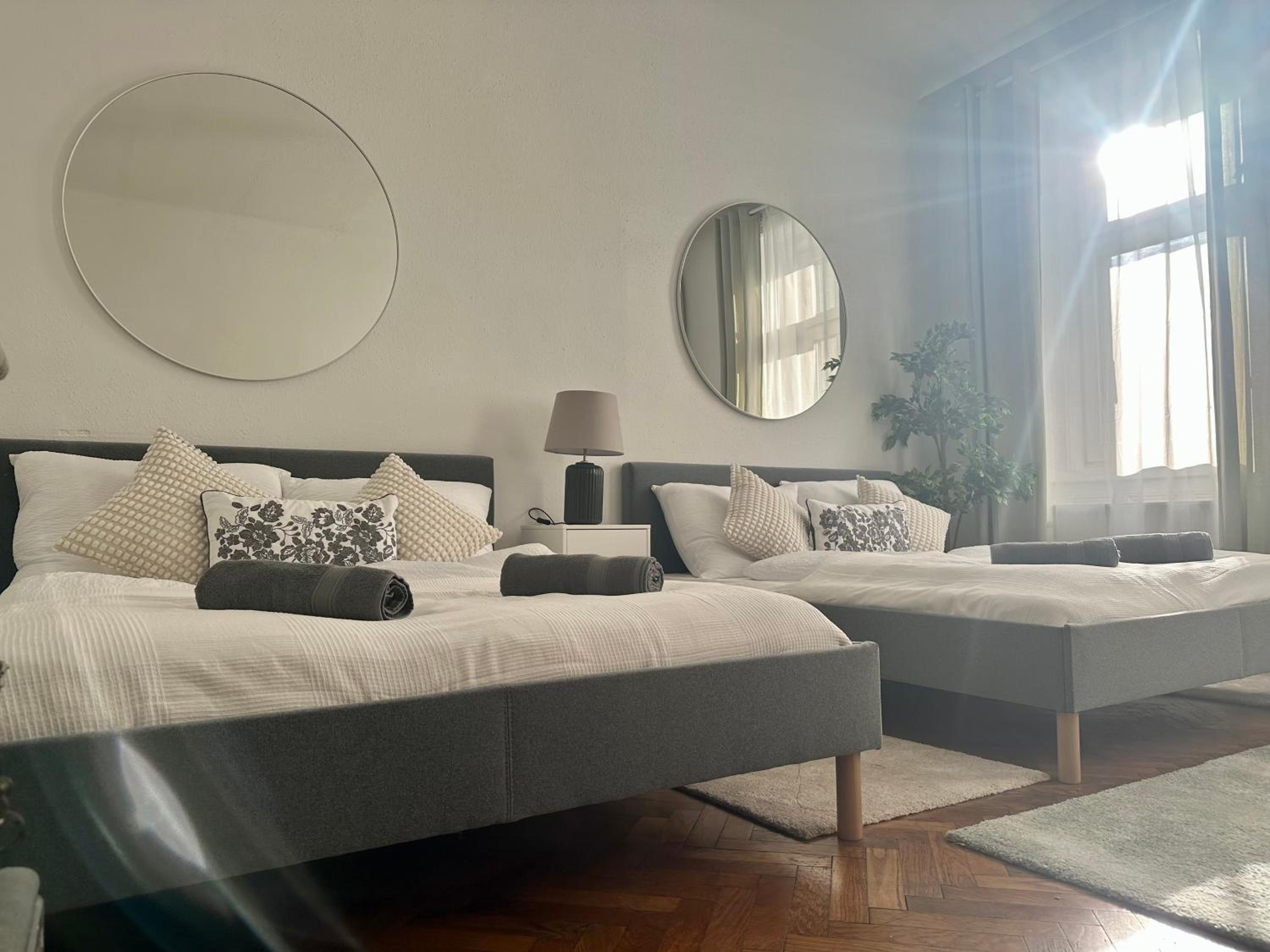 Spacious Apartments, 3 min to U1 Reumannplatz