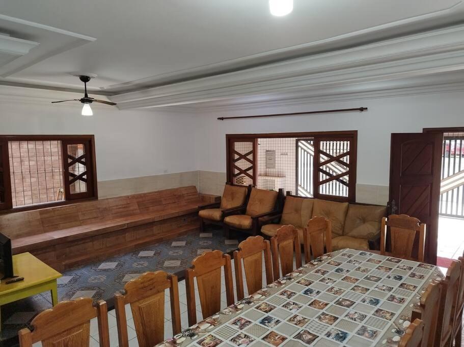 Lindíssima Casa pertiiiiiinho da Praia