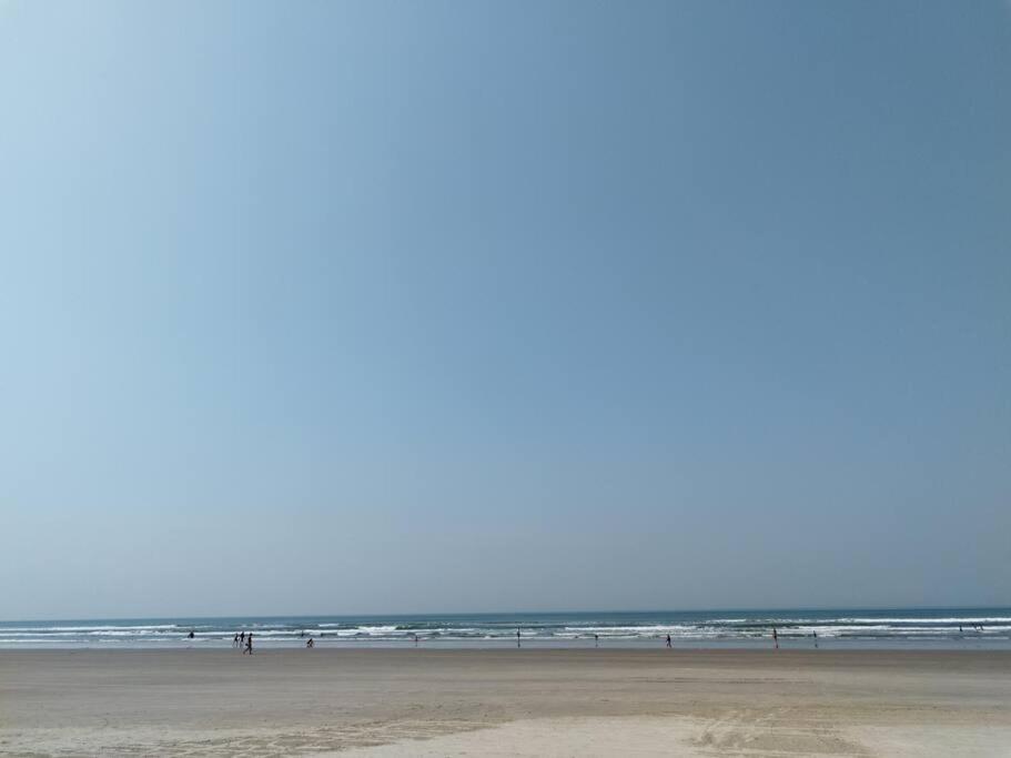 Lindíssima Casa pertiiiiiinho da Praia