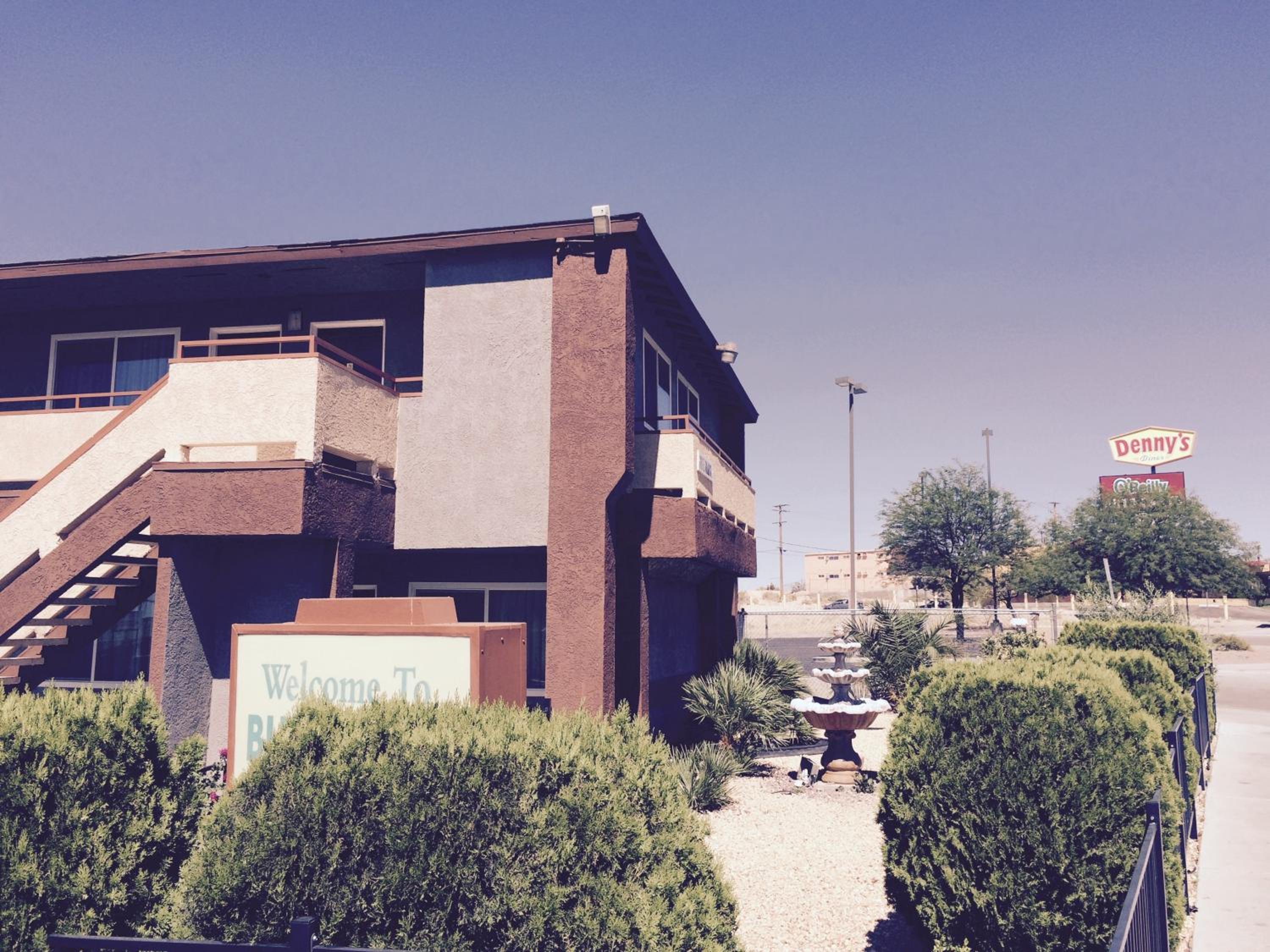 Barstow Vacations - Budget Inn - Property Image 4