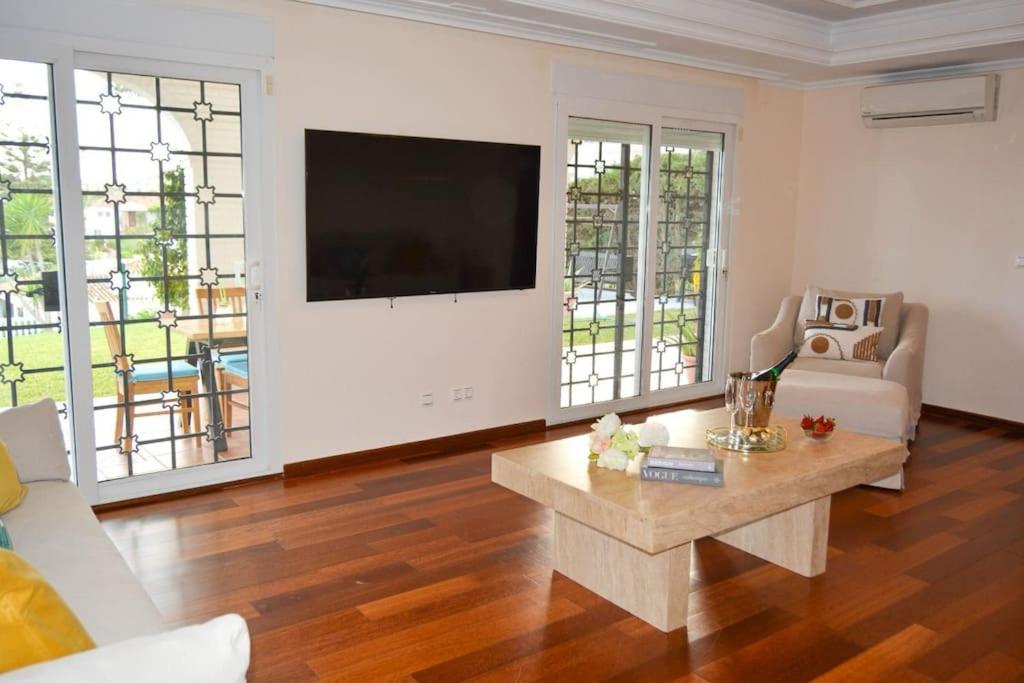 Spectacular Villa in Benalmádena