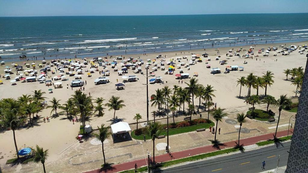 PRAIA GRANDE - OCIAN APTO TEMPORADA