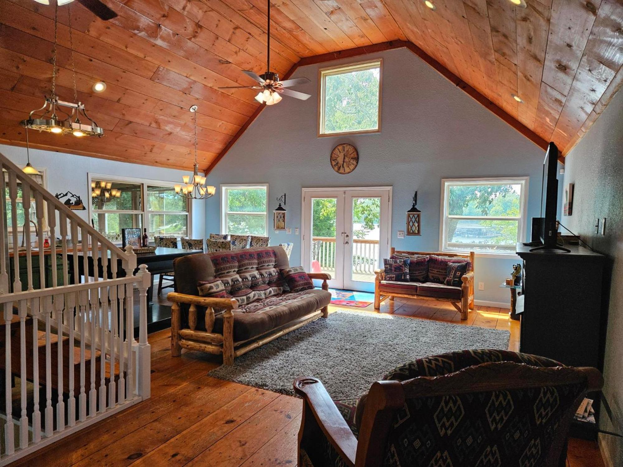 LAKEFRONT Home at Lake Chickamauga! Walk to the Marina! view 5