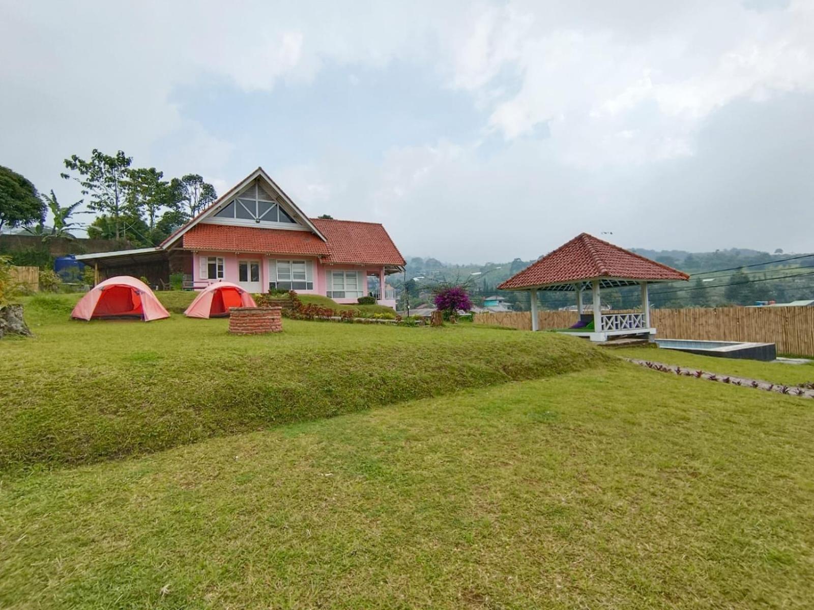 Villa Cisarua Dongkris view 5