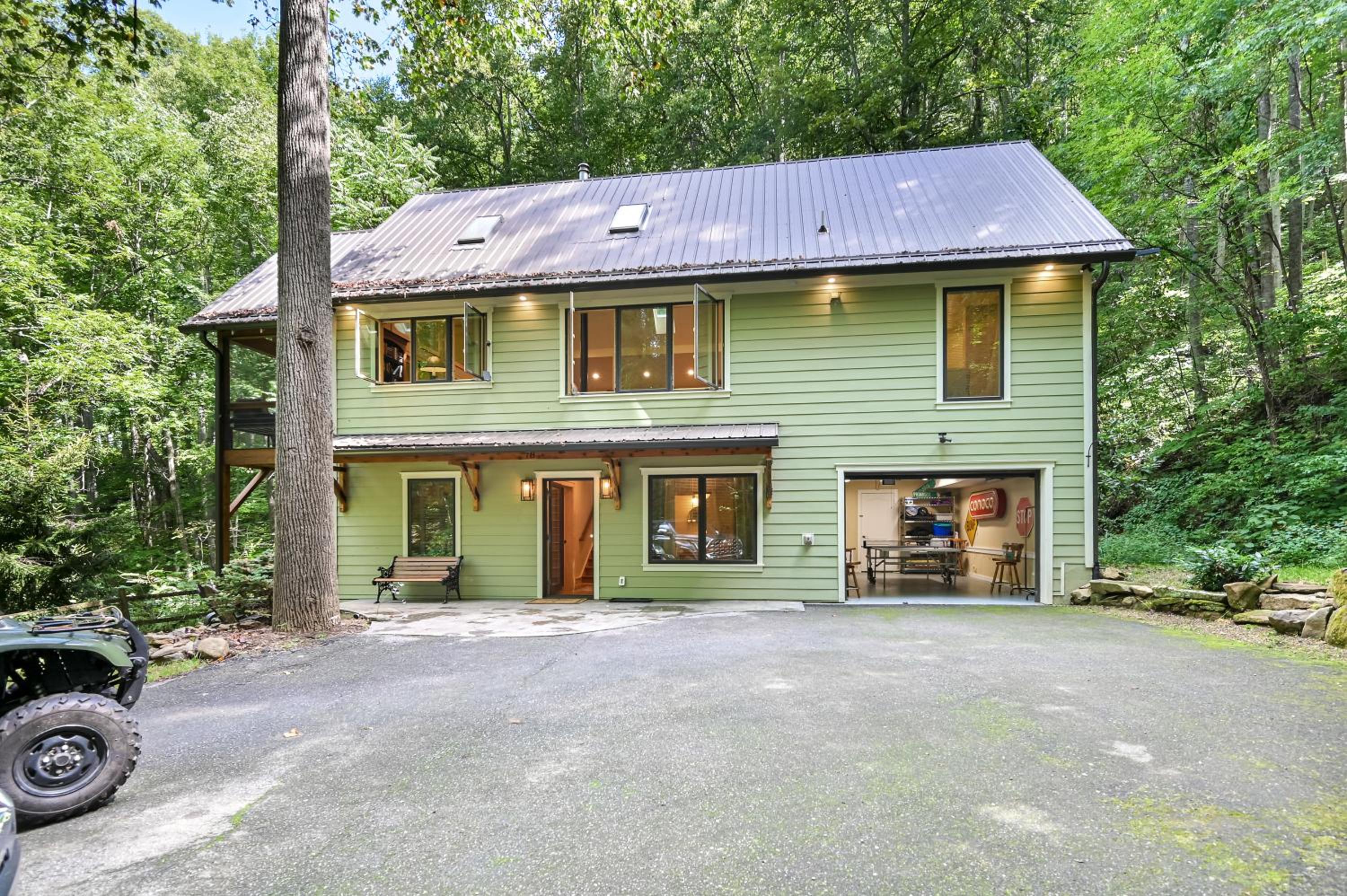 Amenity-Packed Holiday Home