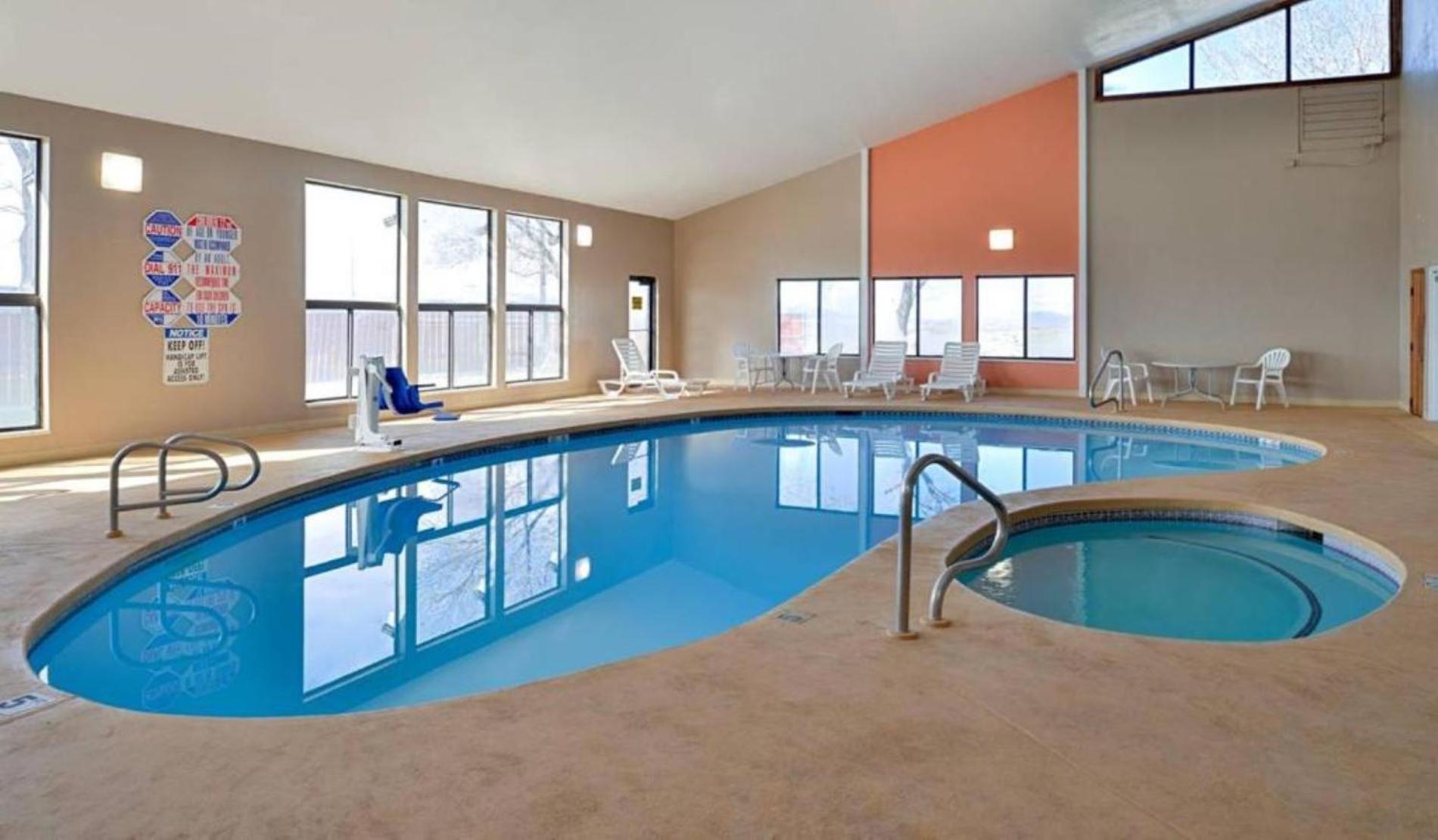 Beaver Vacations - Wingate by Wyndham Beaver I-15 - Property Image 1