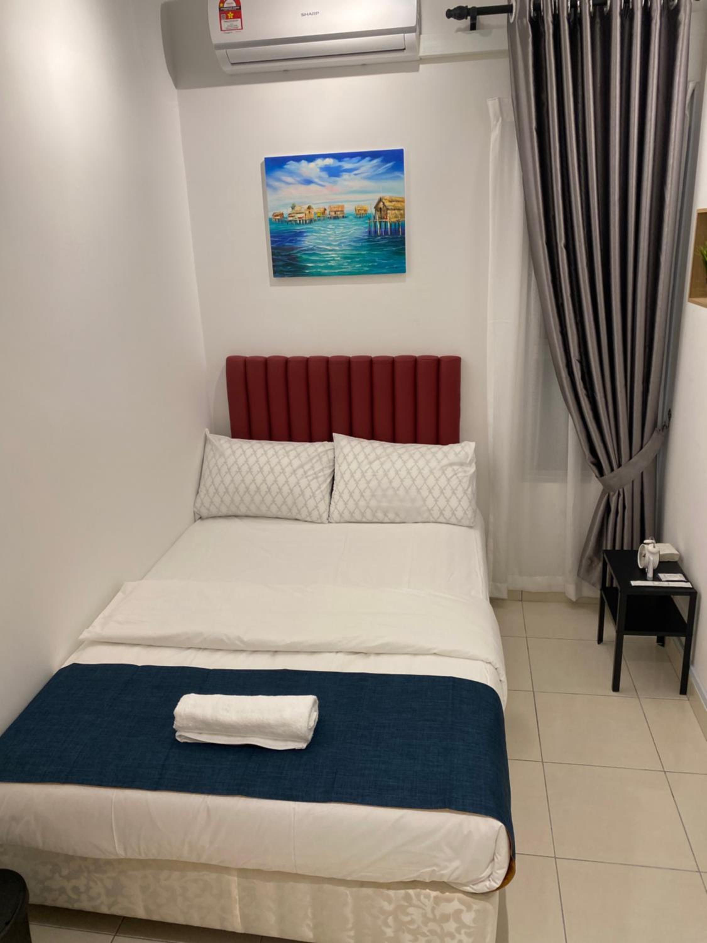 Reylin Alanis Suite // Free Wifi & Netflix // Airport Shuttle Service photo 5