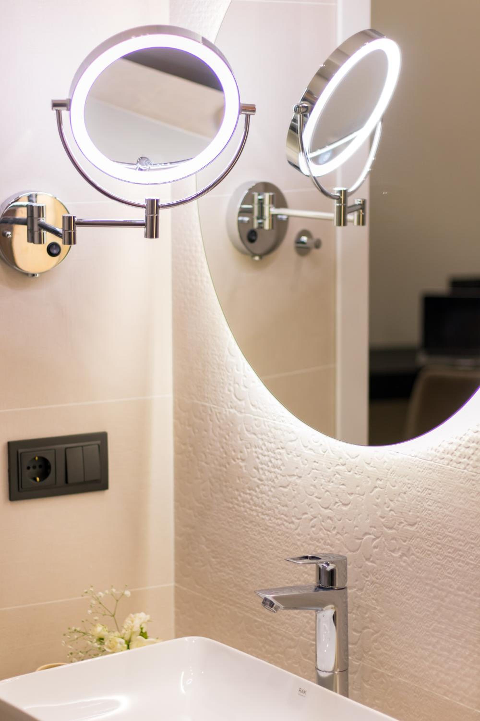 hotelise l Moxie Apartment