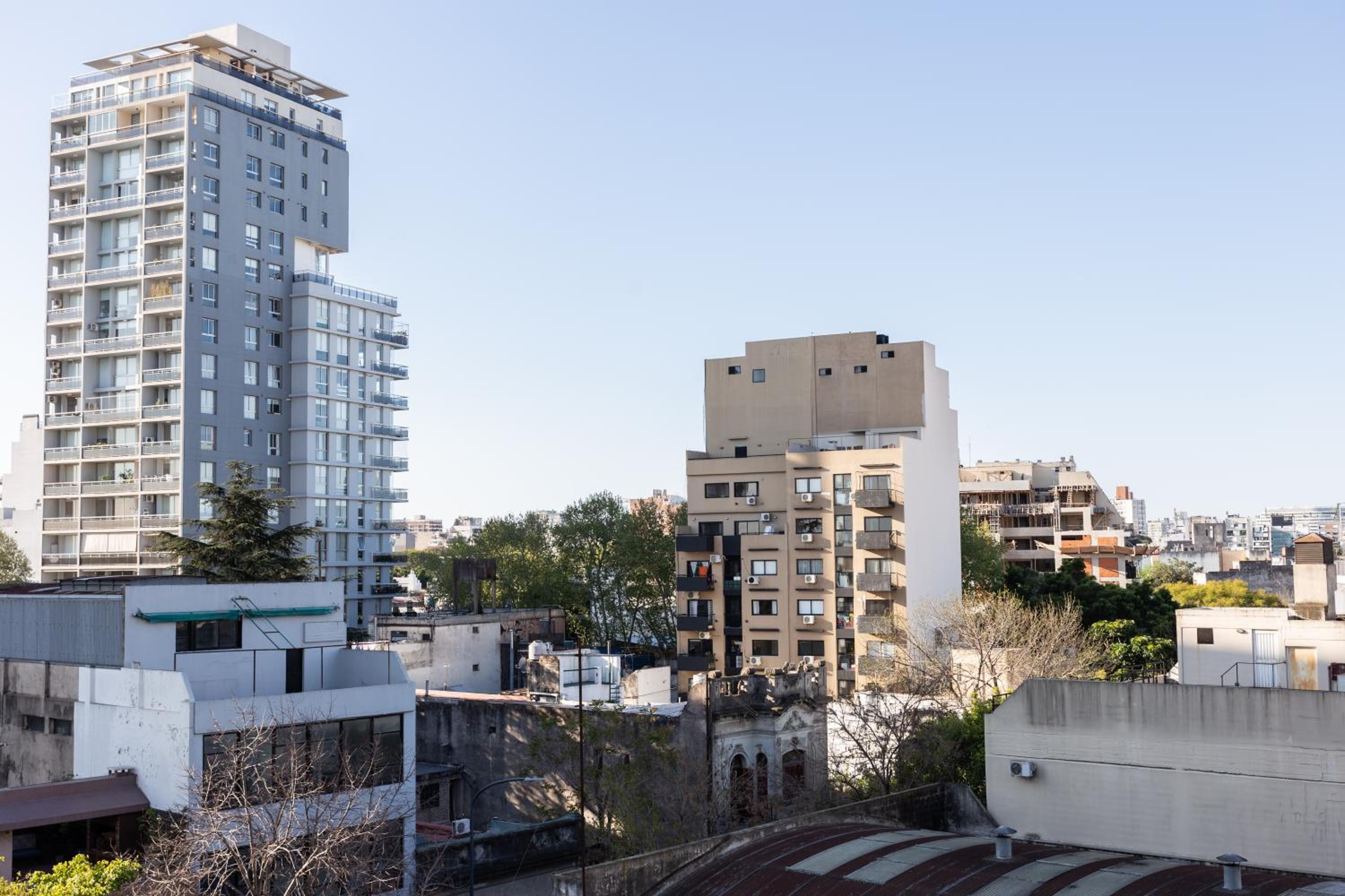 Corrientes 6385 by depptö